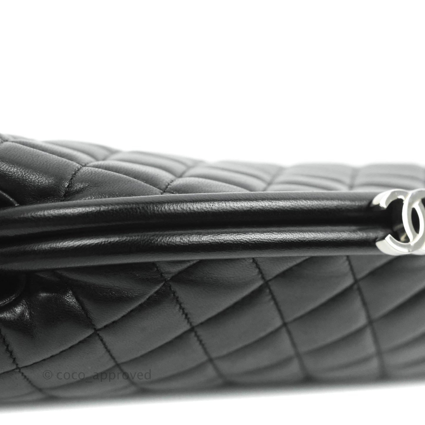 Chanel Quilted Timeless Kisslock Clutch Black Lambskin Silver Hardware