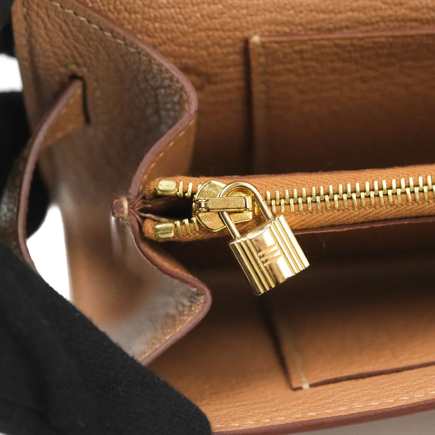 Hermès Kelly To Go Wallet Quebracho Chevre Mysore Gold Hardware