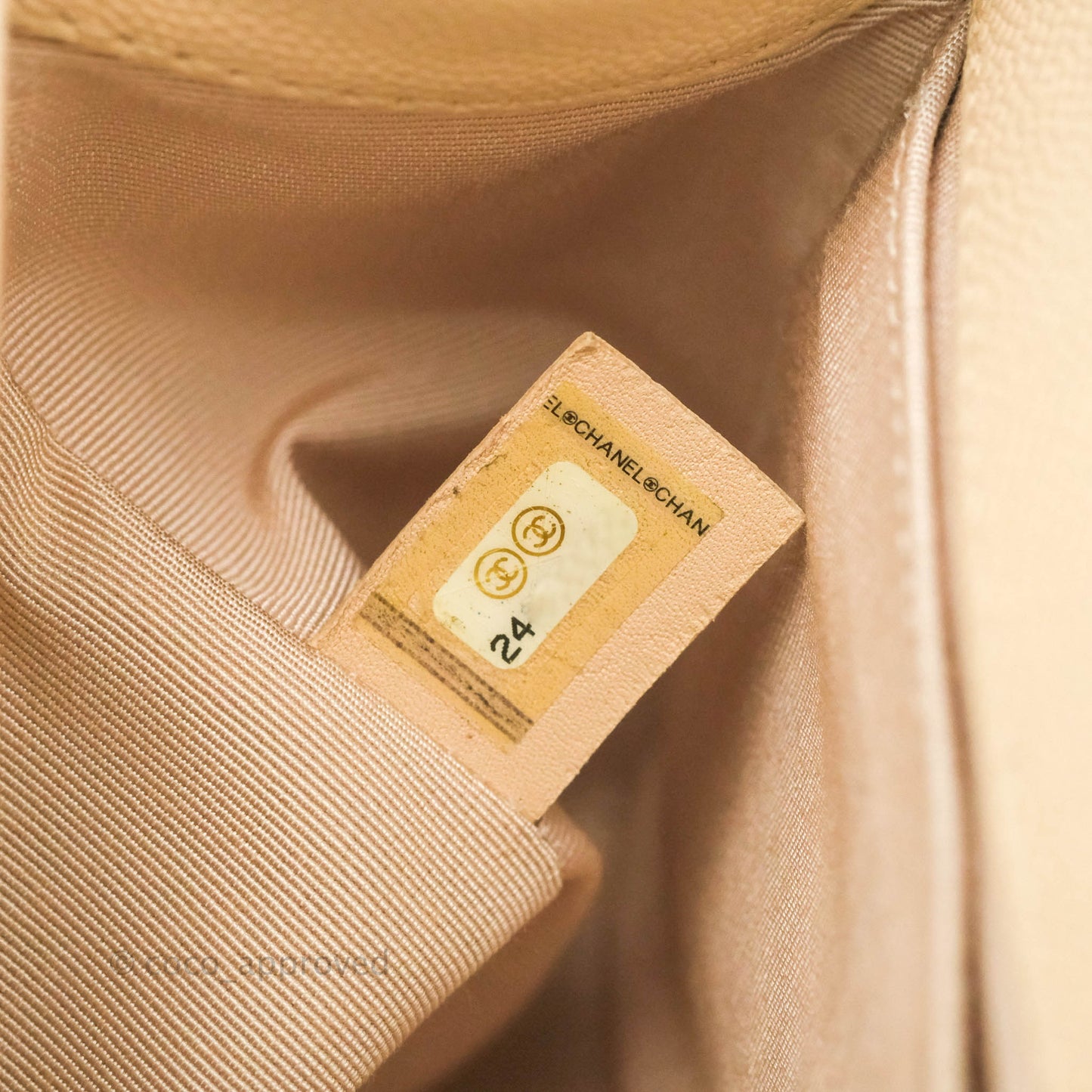Chanel Chevron Medium Boy Light Pink Beige Caviar Ruthenium Hardware