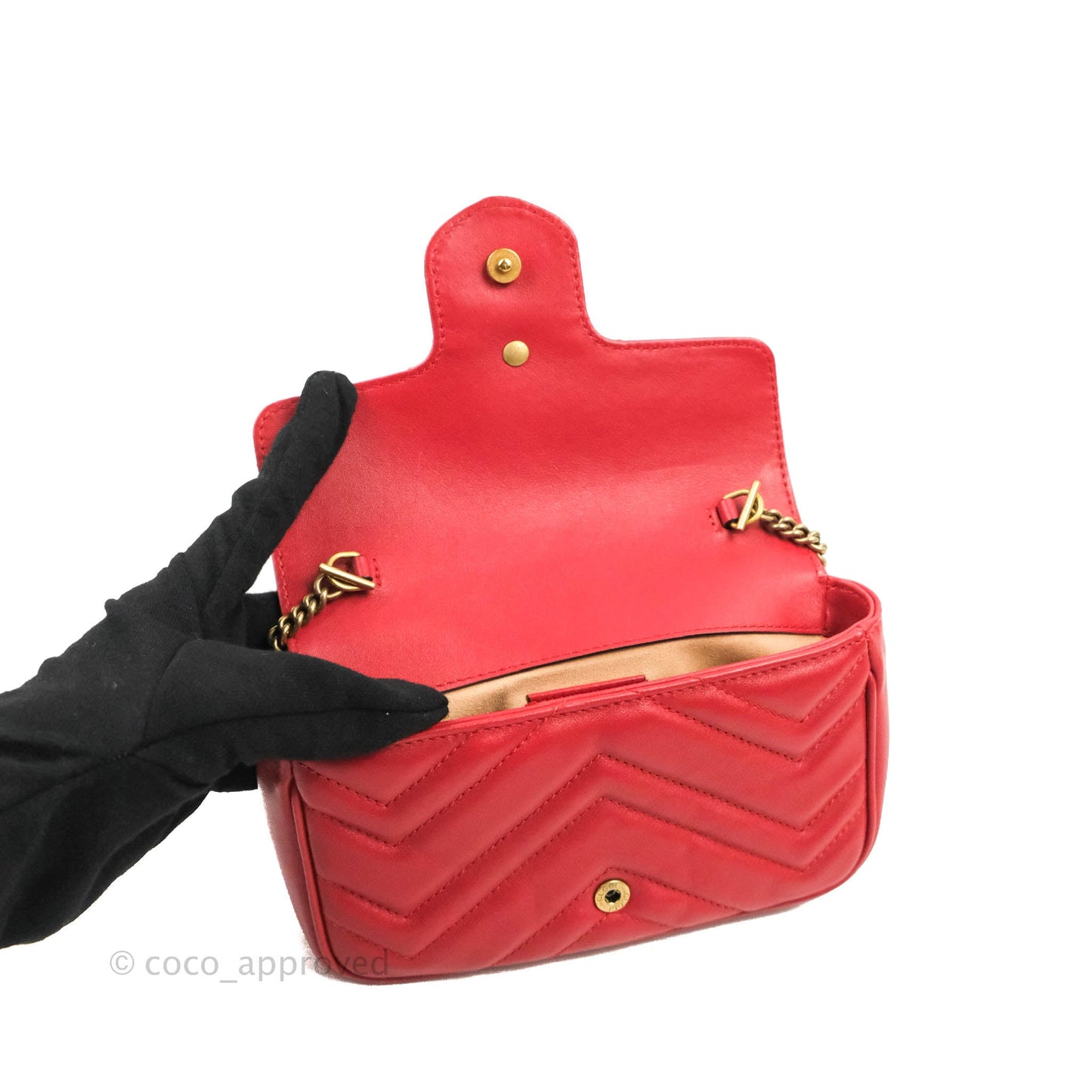 Gucci GG Marmont Matelassé Leather Super Mini Bag Red