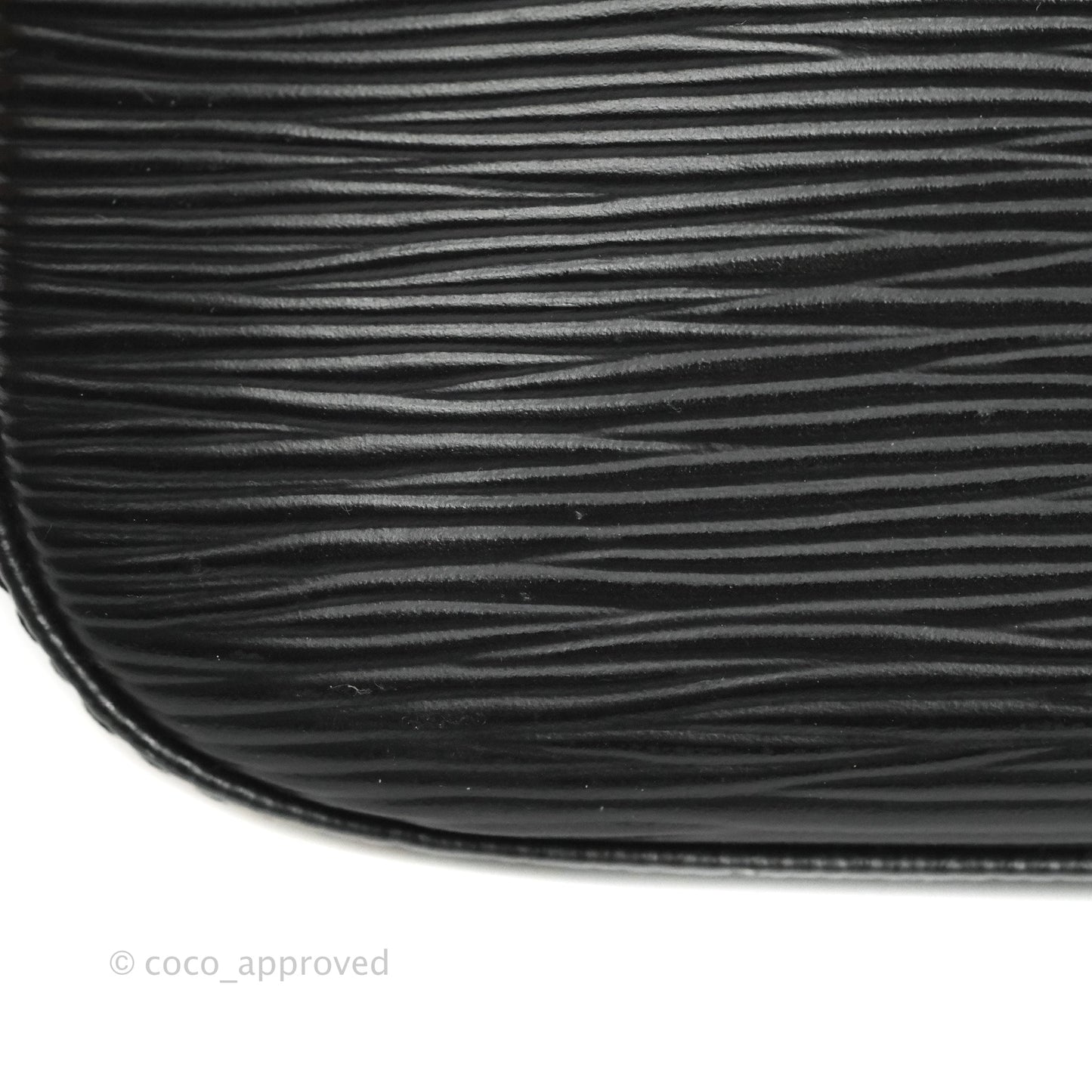 Louis Vuitton Epi Pochette Accessories NM Black