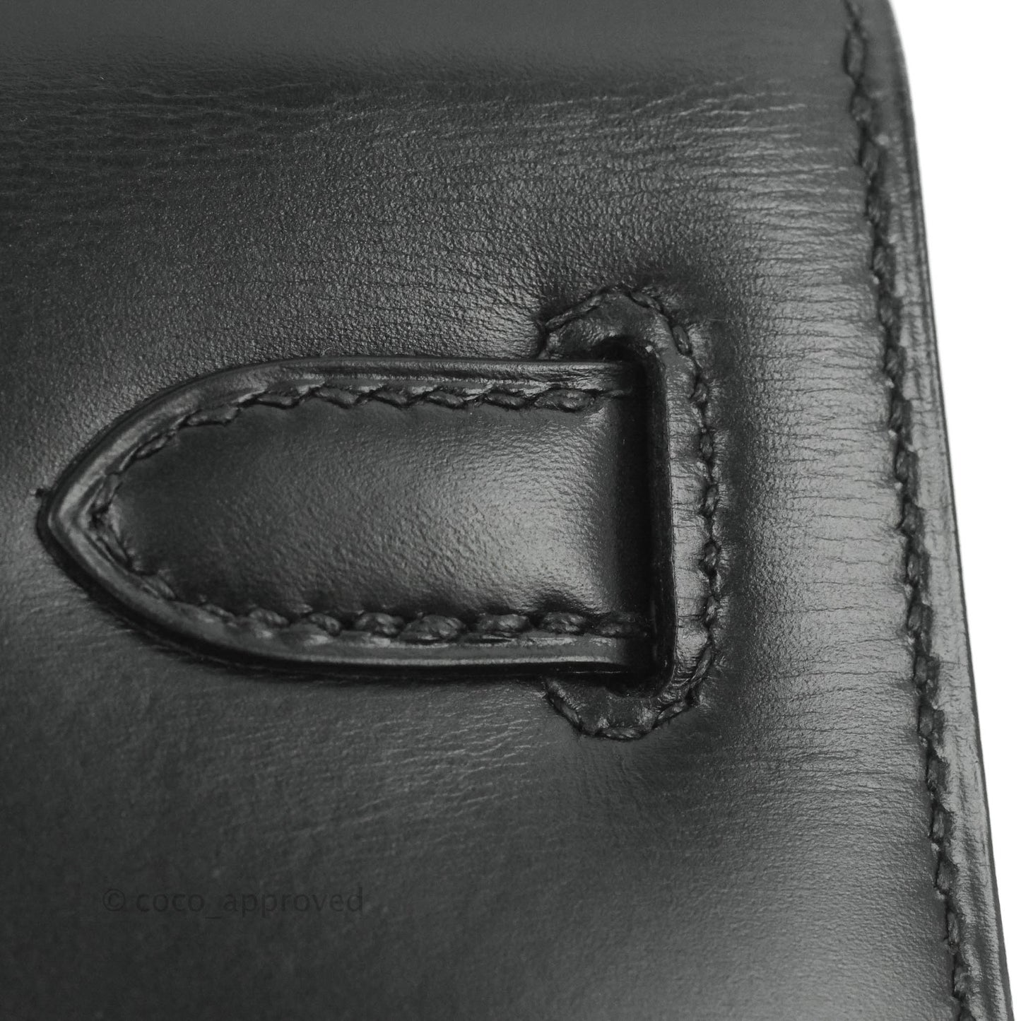 Hermès Kelly 28 Vintage Sellier Black Box Leather Gold Hardware
