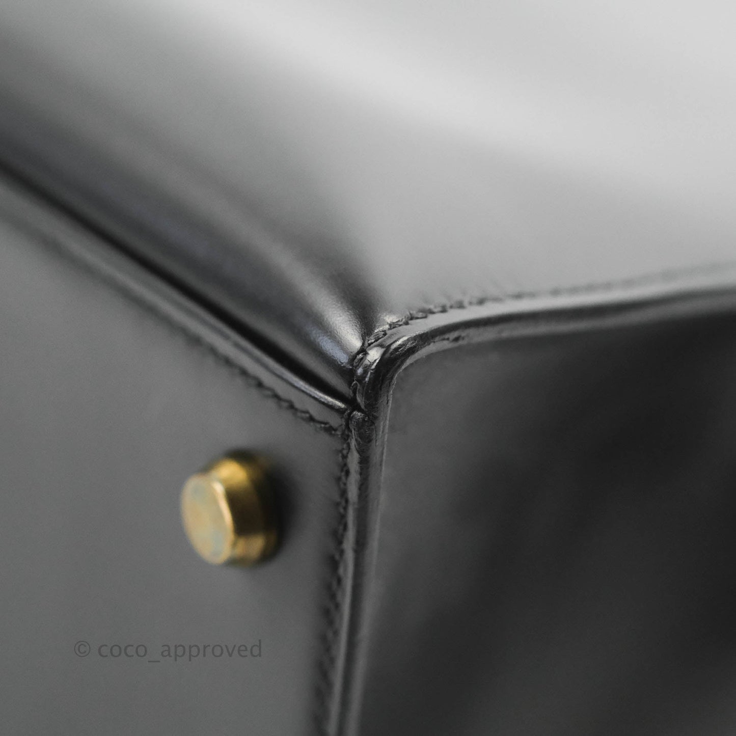 Hermès Kelly 28 Vintage Sellier Black Box Leather Gold Hardware