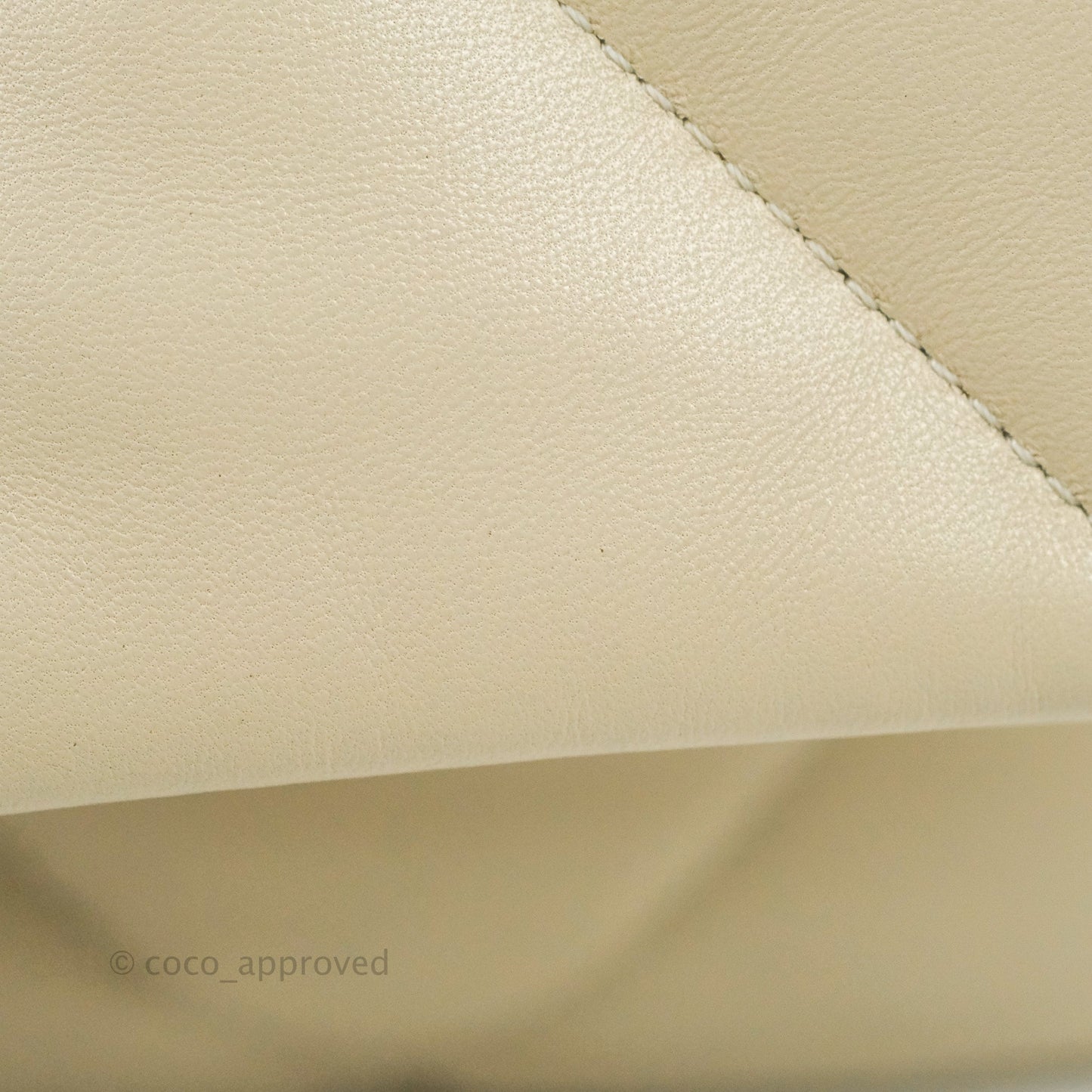 Chanel 19 Medium Ivory Mixed Hardware