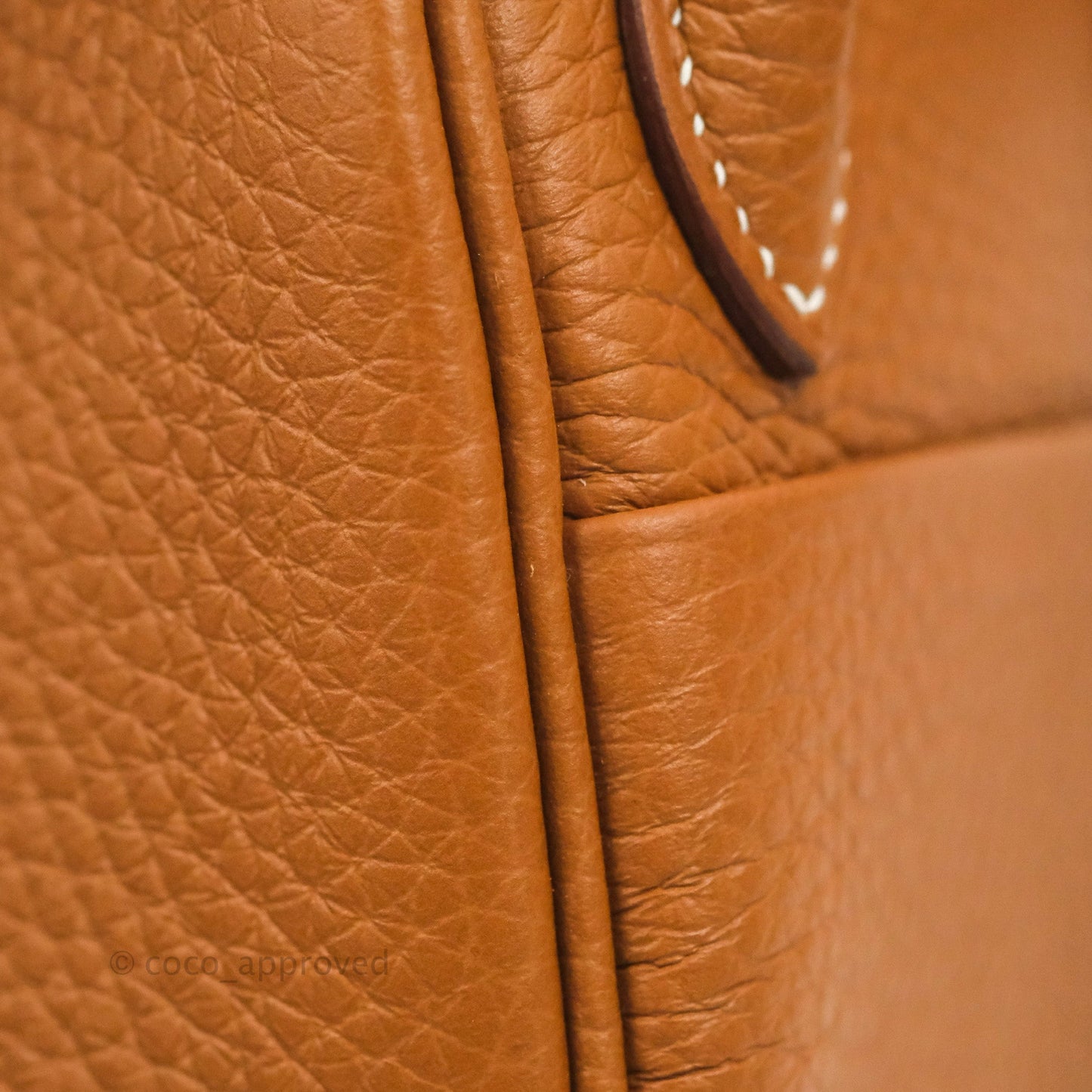 Hermès Mini Lindy 20 Gold Clemence Gold Hardware