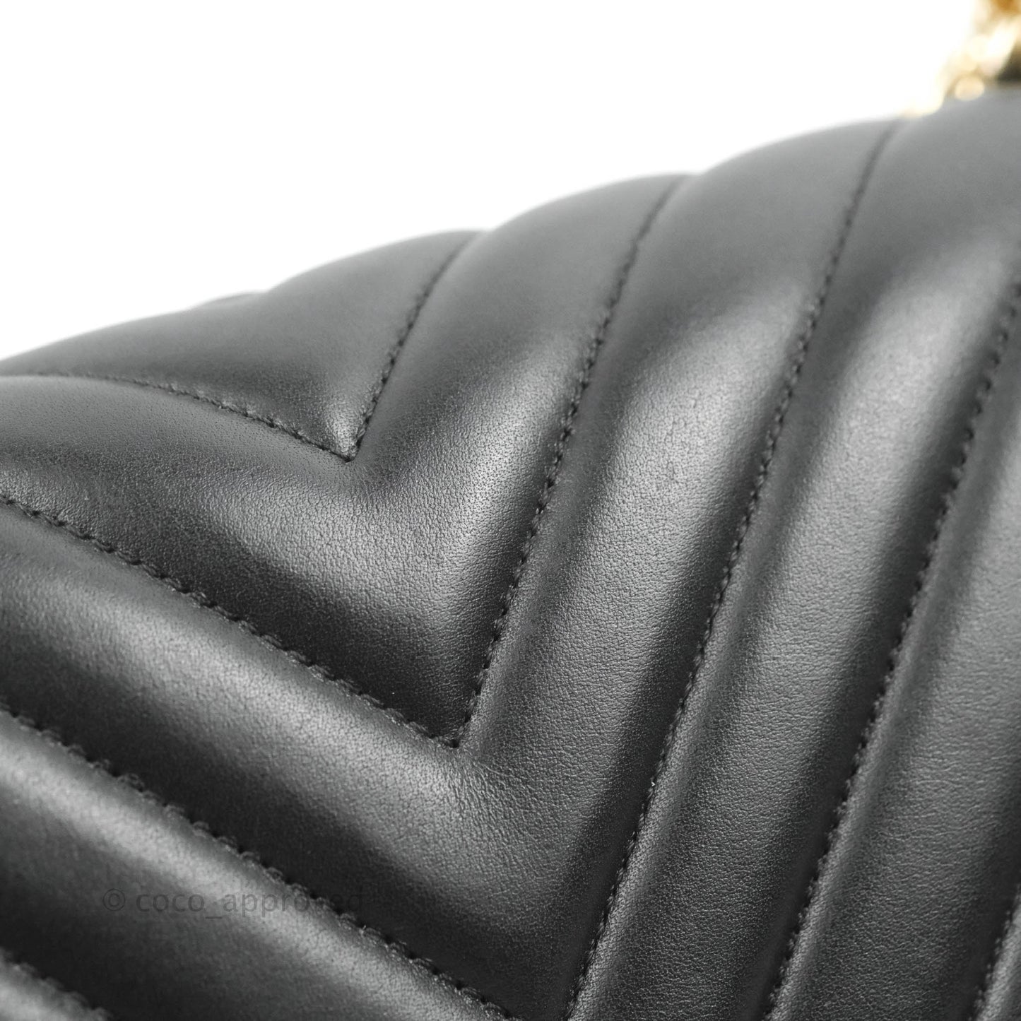 Chanel Chevron Medium Boy Black Calfskin Gold Hardware