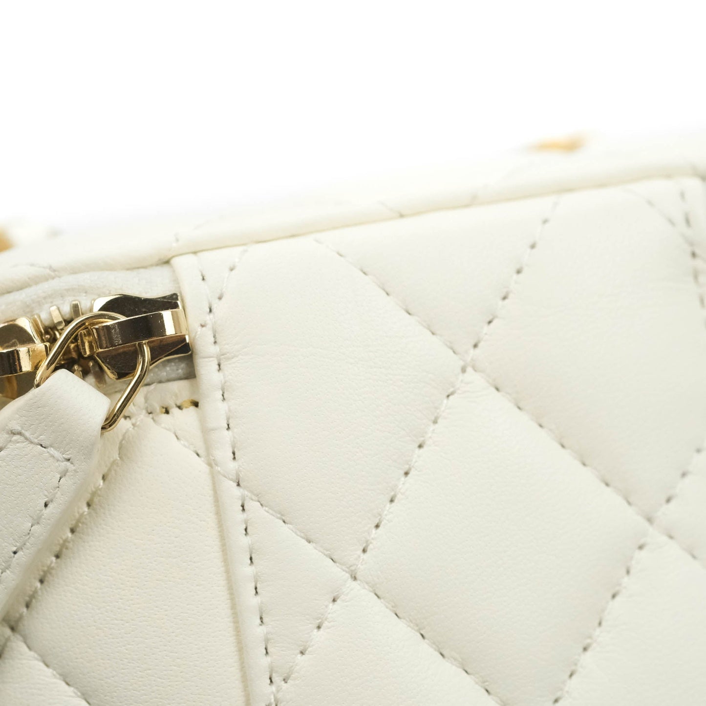 Chanel Mini Pearl Crush Vanity With Chain White Lambskin Aged Gold Hardware