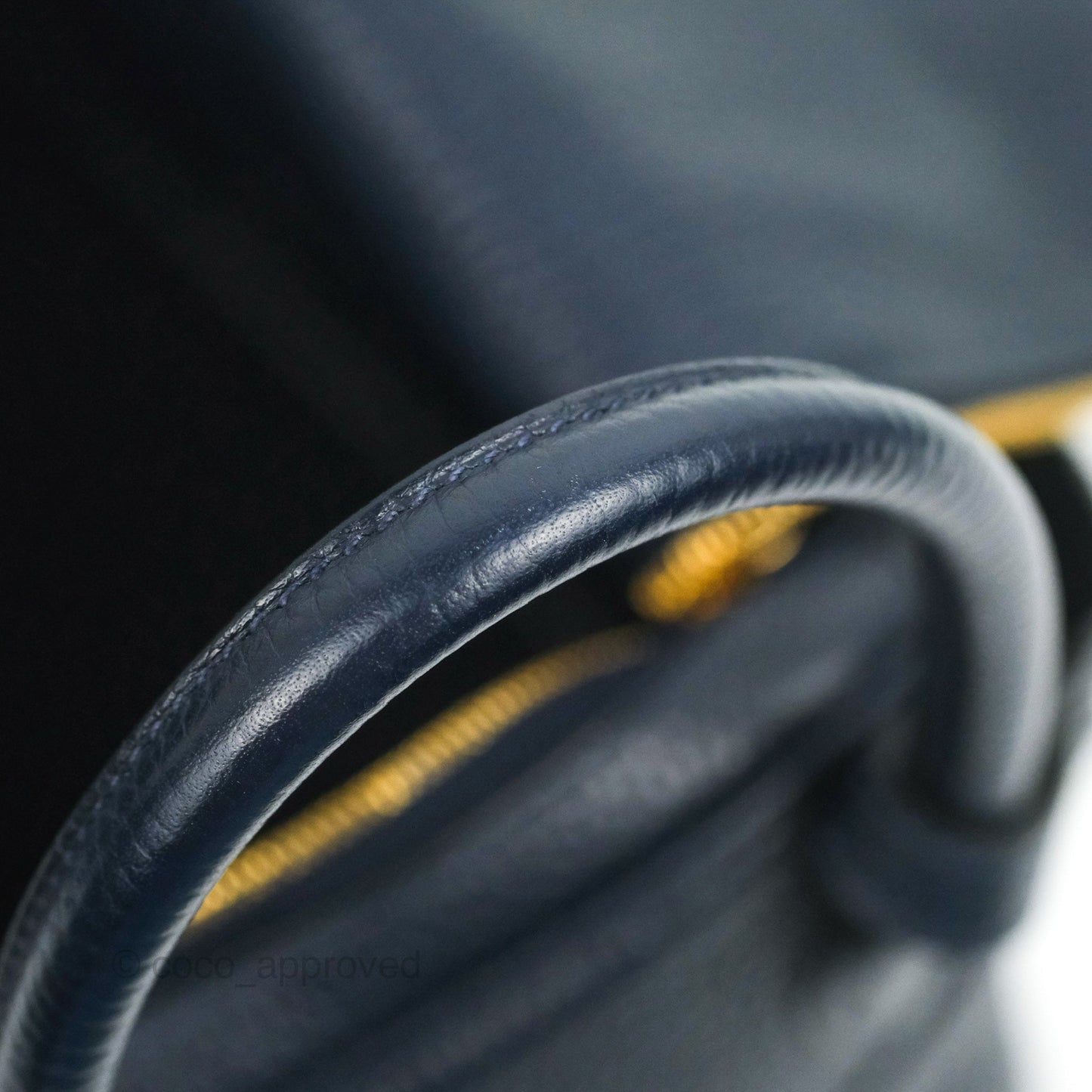 Hermès Lindy 26 Taurillion Clemence Bleu Nuit 2Z Gold Hardware