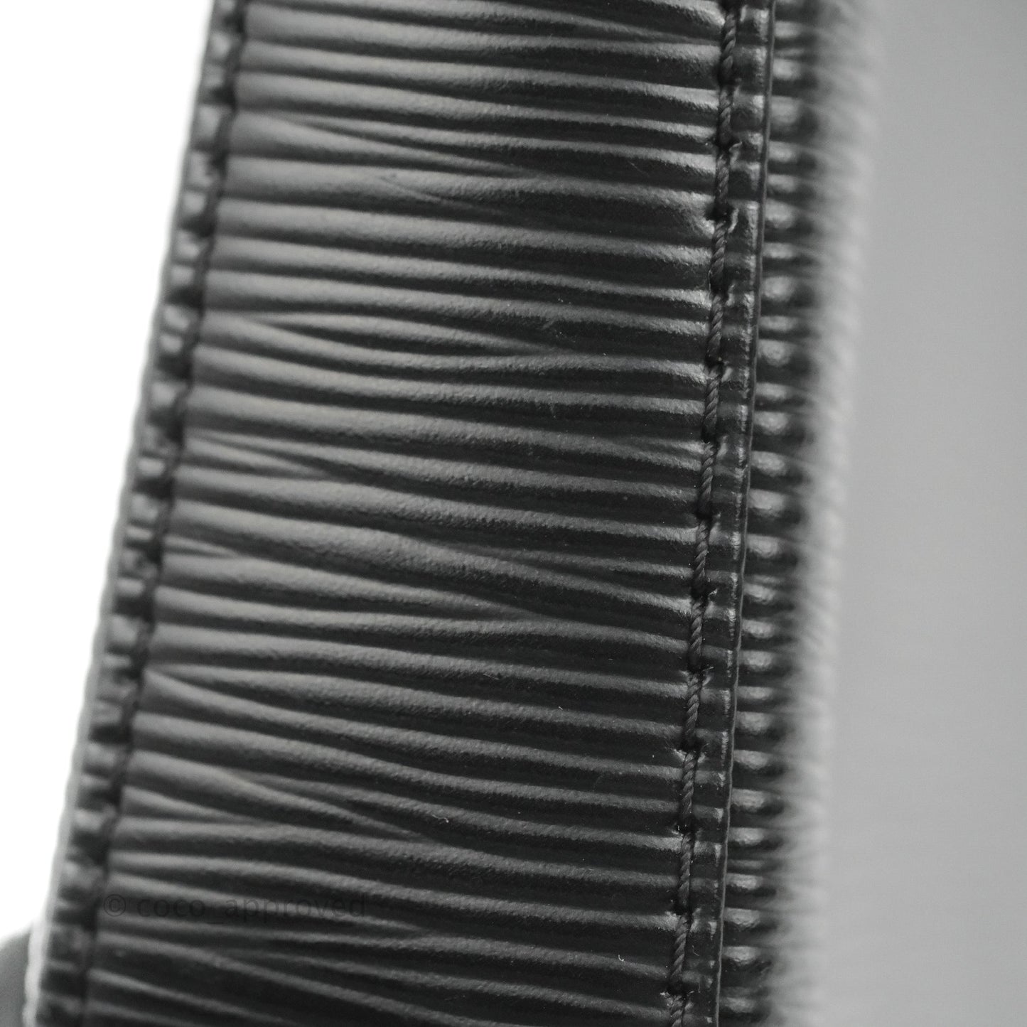 Louis Vuitton Epi Pochette Accessories NM Black