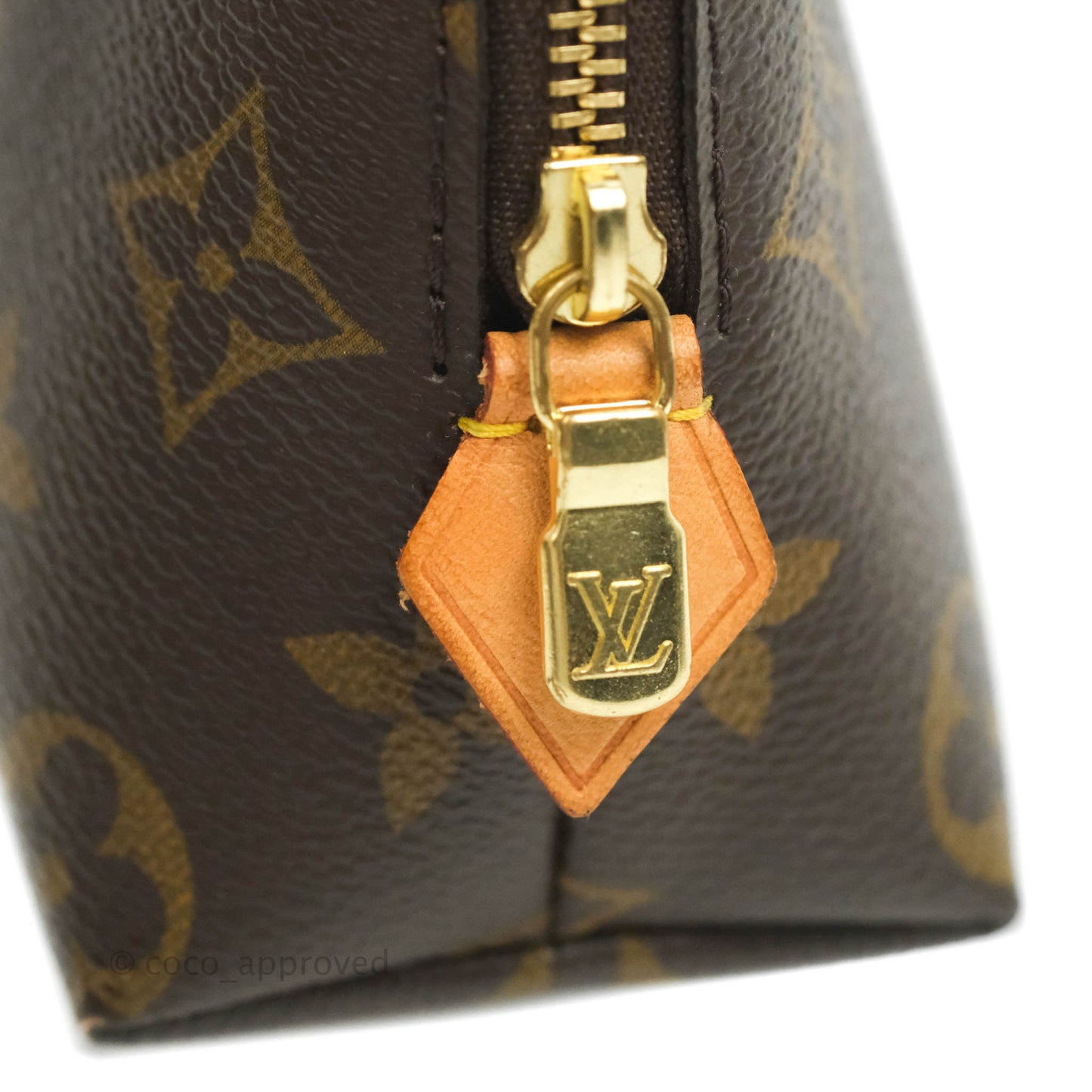 Louis Vuitton Cosmetic Pouch Monogram Canvas