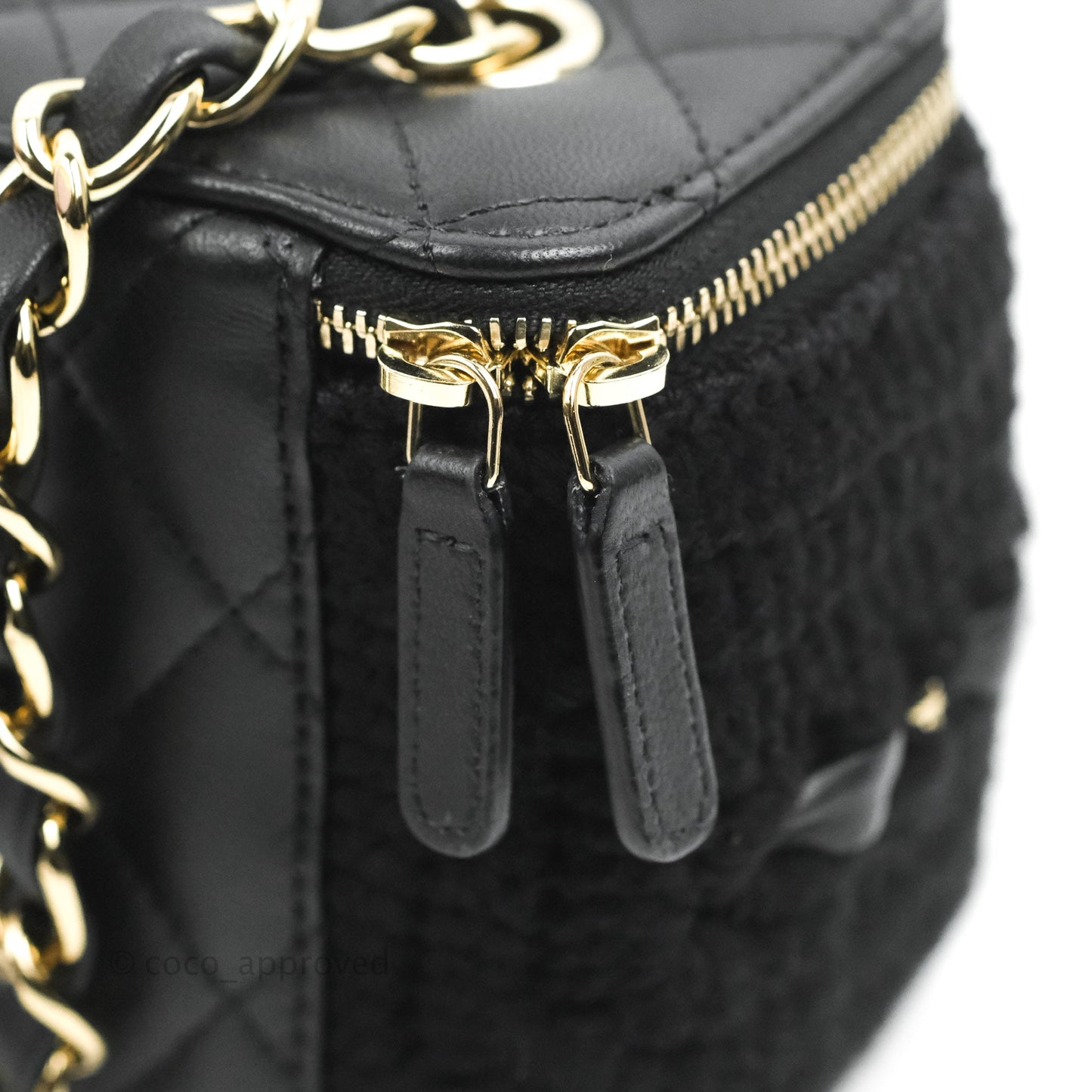 Chanel Vanity with Chain Crochet Black Lambskin Gold Hardware