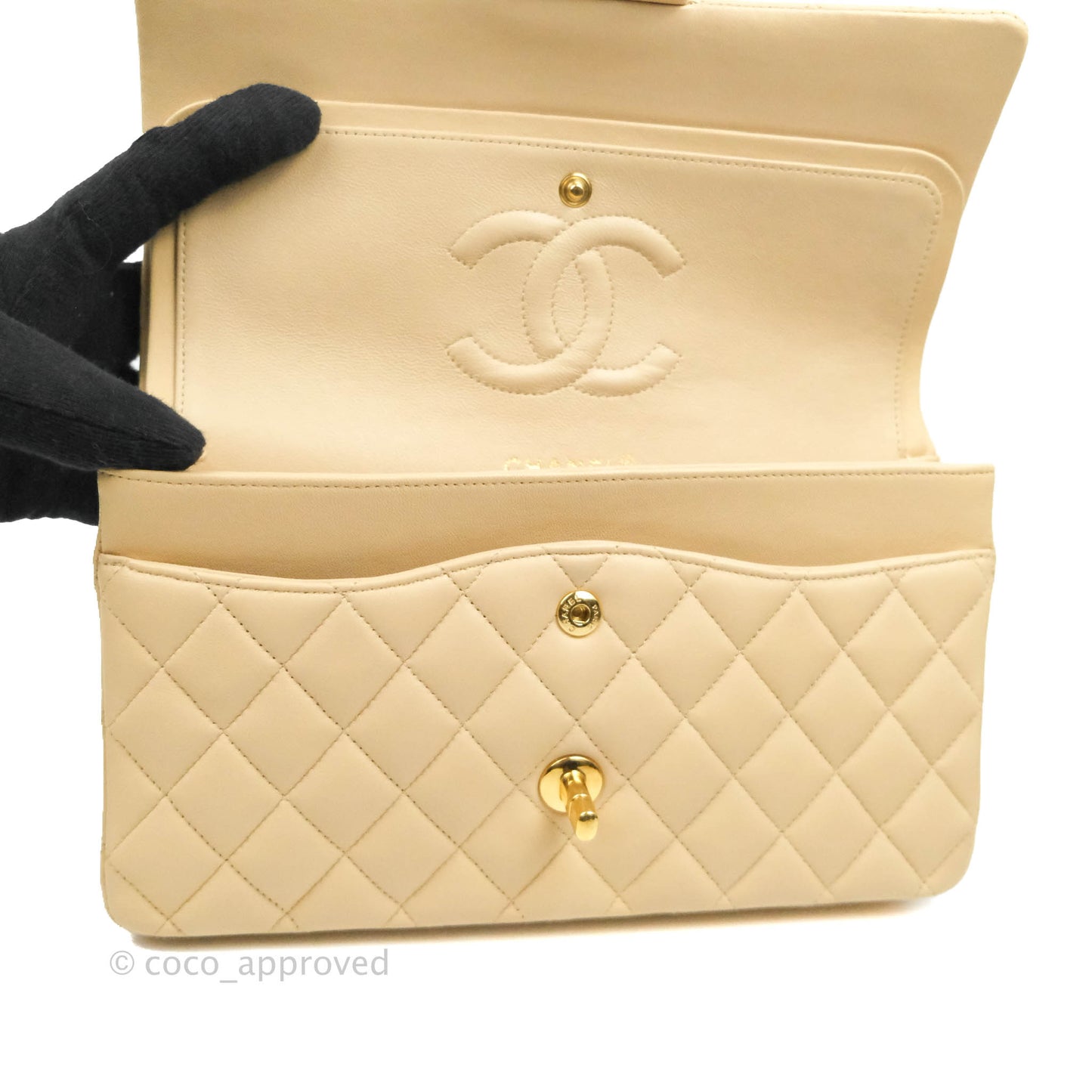 Chanel Classic M/L Medium Flap Quilted Beige Lambskin Gold Hardware