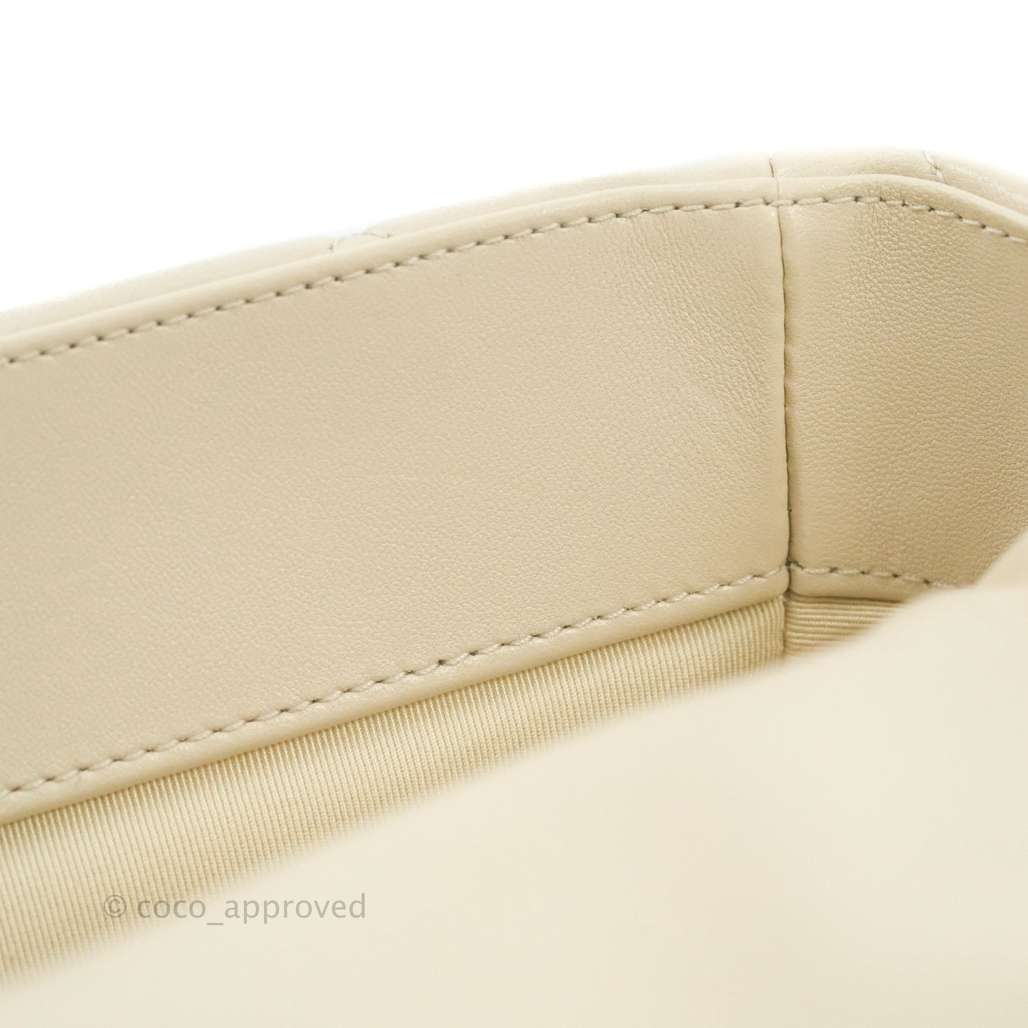Chanel 19 Medium Ivory Mixed Hardware