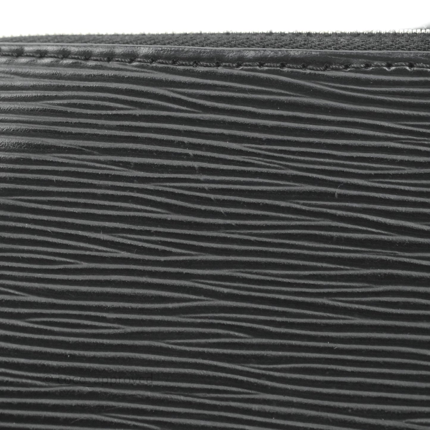 Louis Vuitton Epi Pochette Accessories NM Black