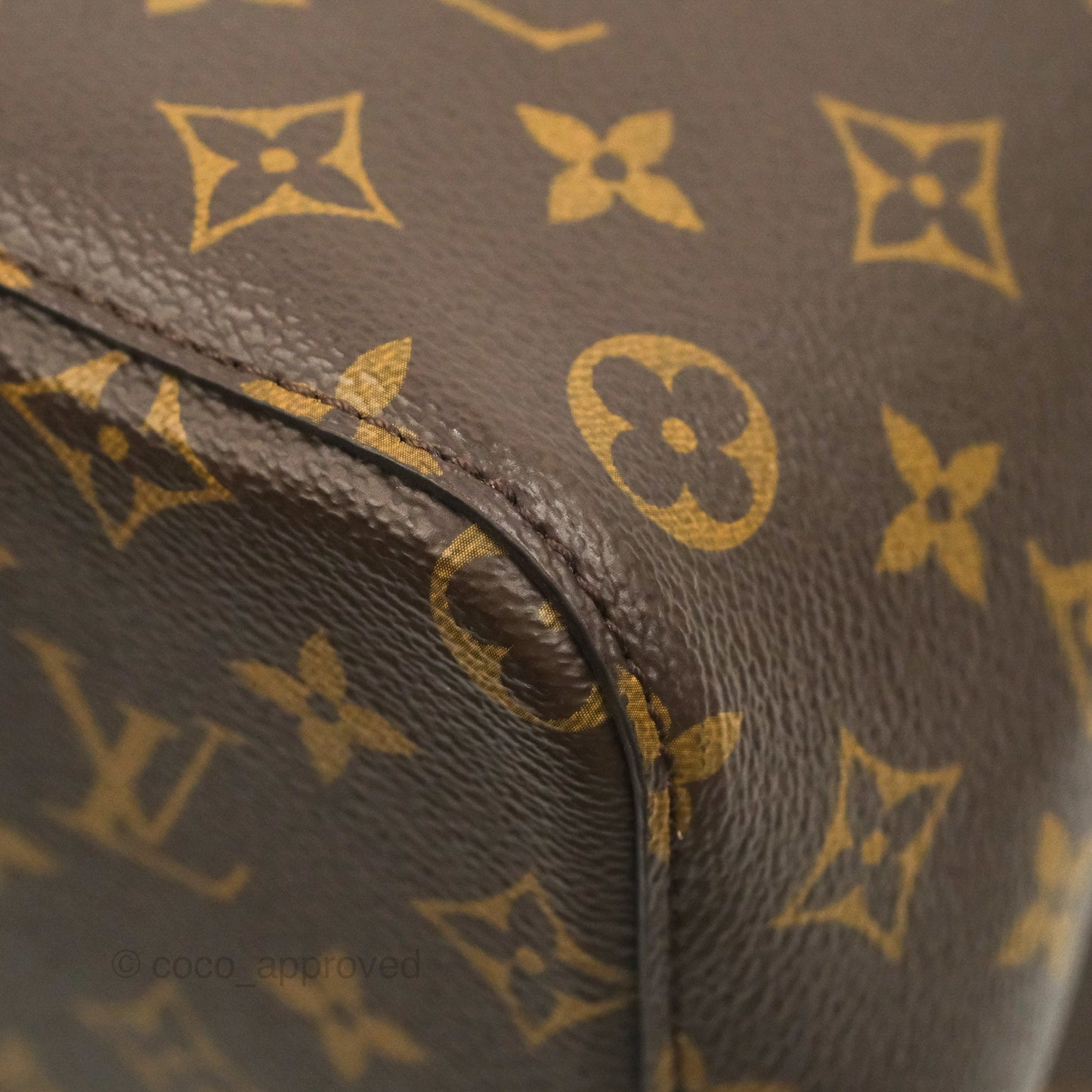 Louis Vuitton Neonoe Bucket Bag MM Monogram Canvas Rose Poudre