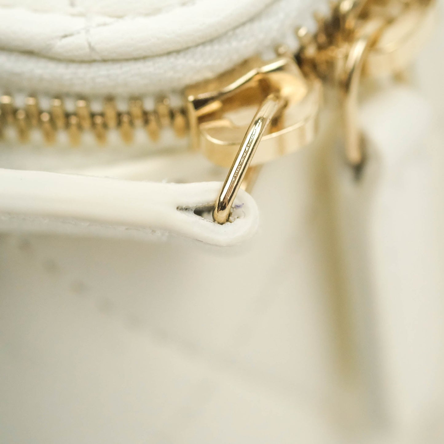 Chanel Mini Pearl Crush Vanity With Chain White Lambskin Aged Gold Hardware