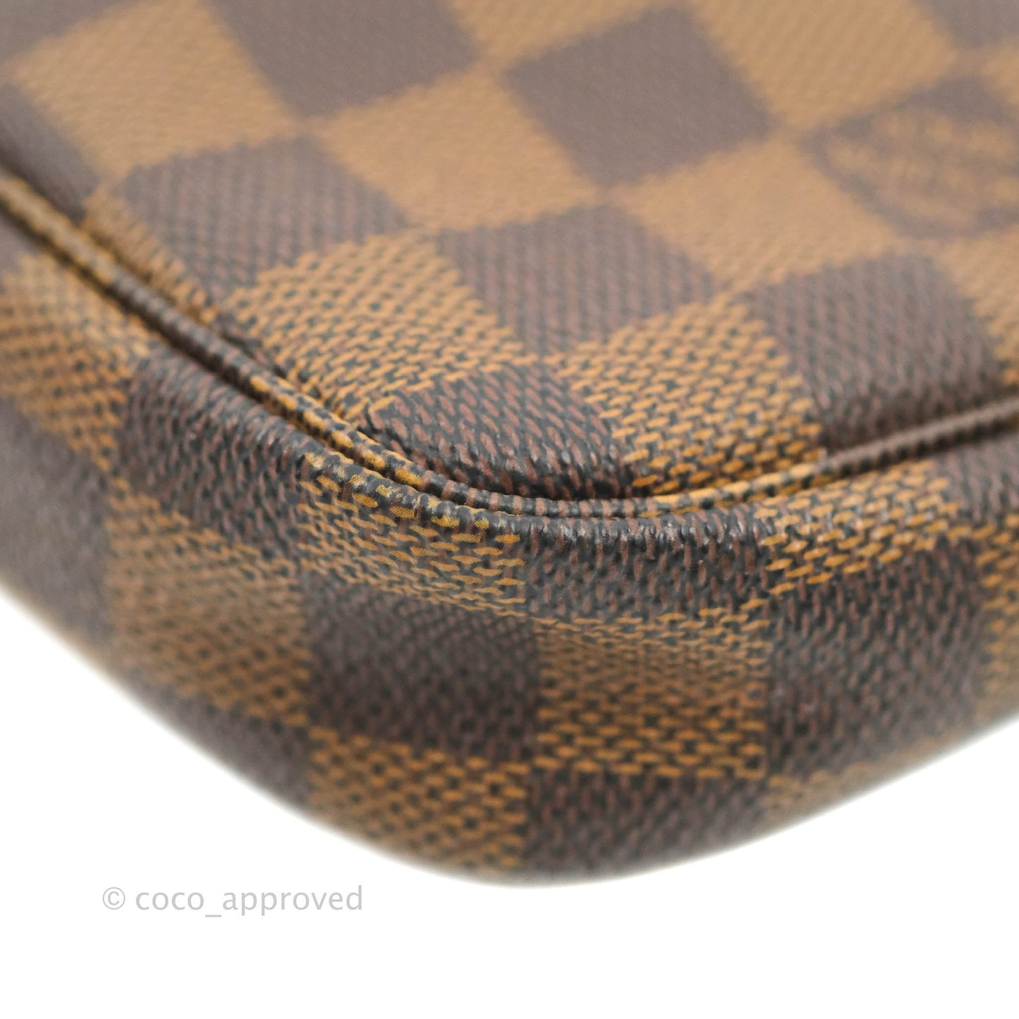 Louis Vuitton Damier Ebene Pochette