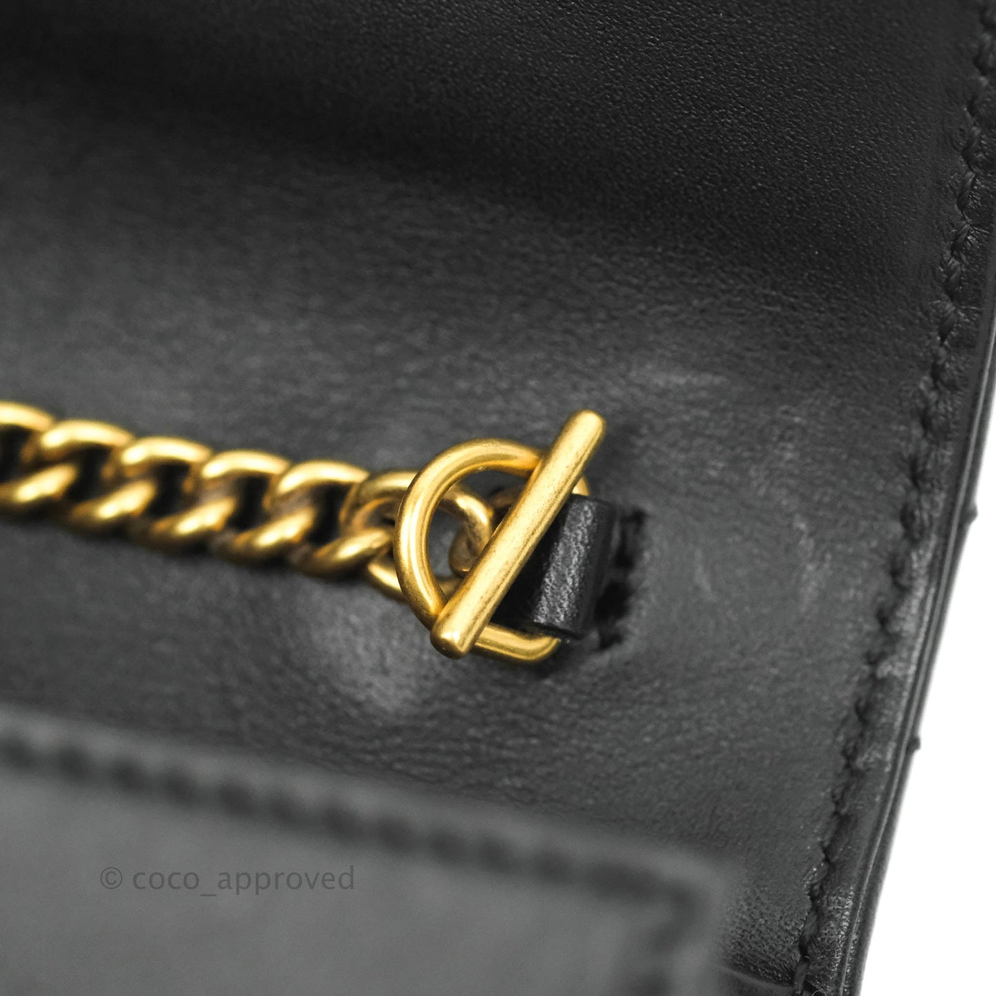 Gucci Matelasse GG Marmont Mini Bag Black Calfskin Gold Hardware