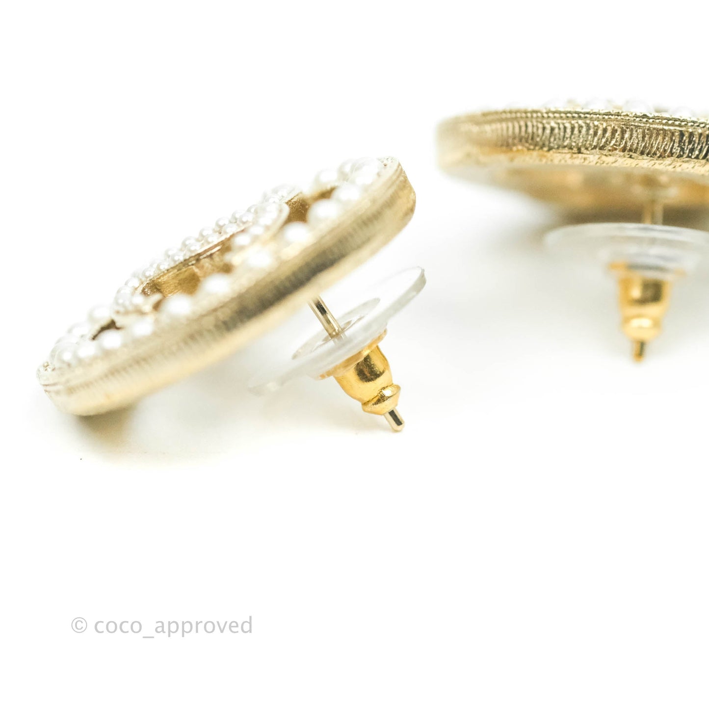 Chanel Pearl CC Round Earrings Gold Tone 17A