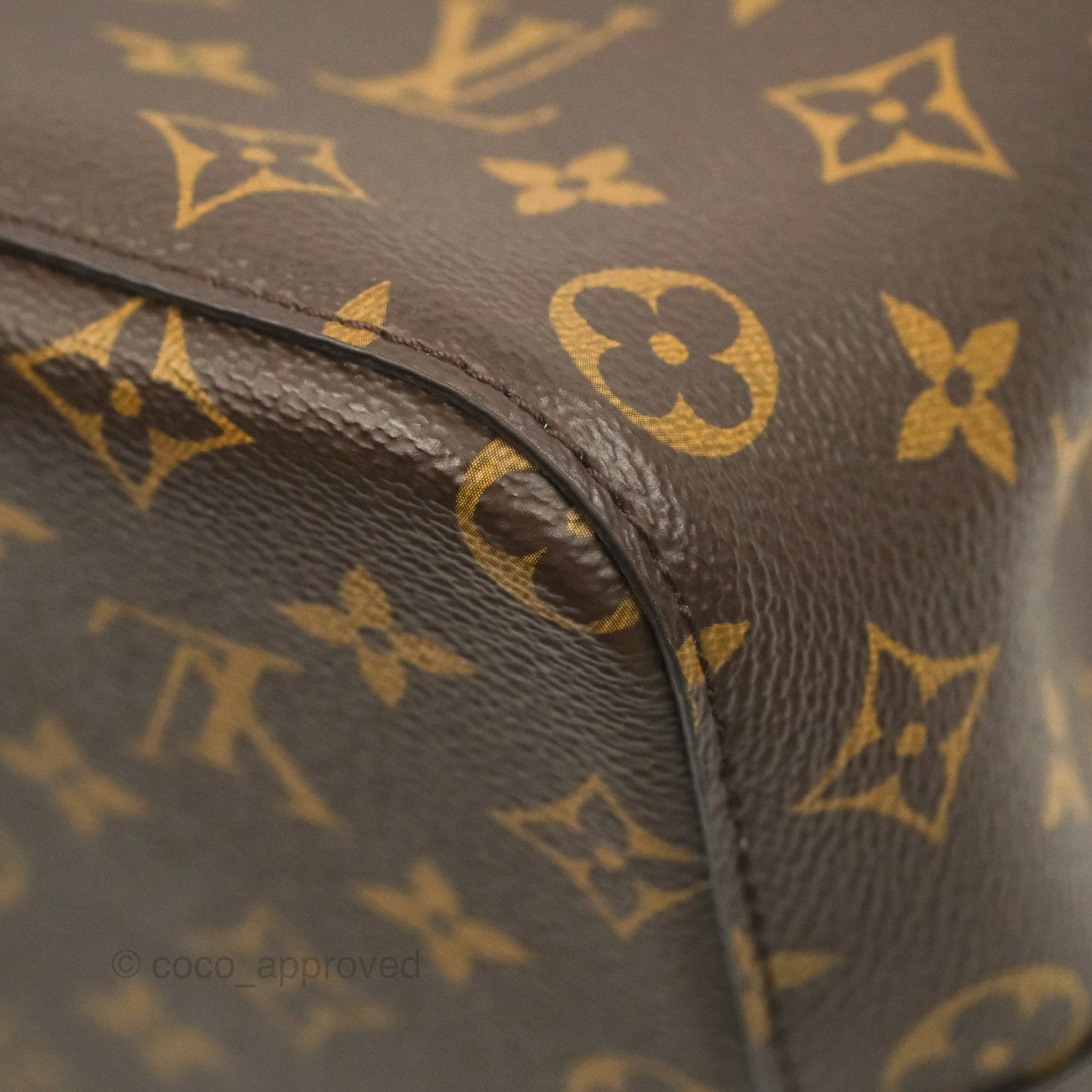 Louis Vuitton Neonoe Bucket Bag MM Monogram Canvas Rose Poudre