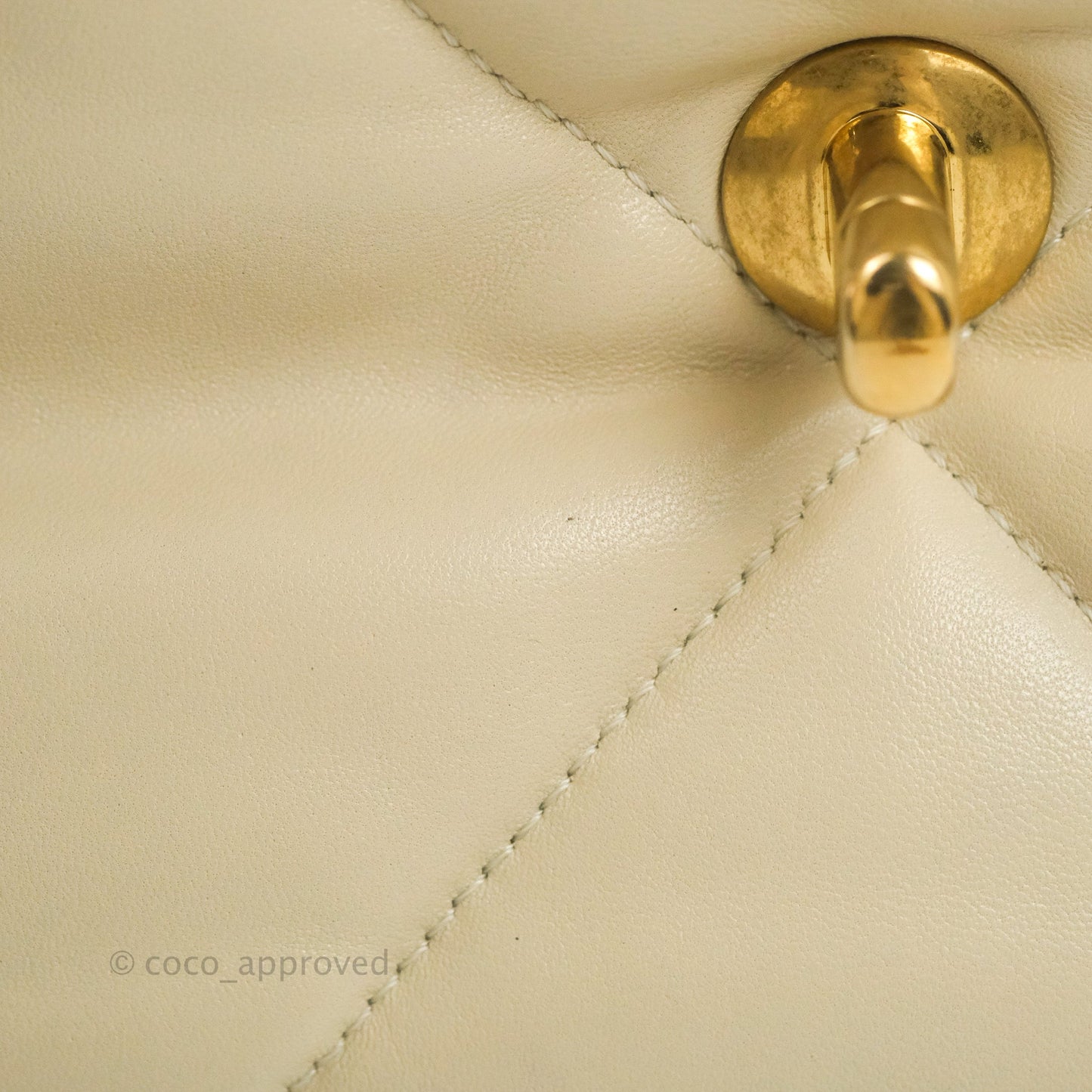 Chanel 19 Medium Ivory Mixed Hardware