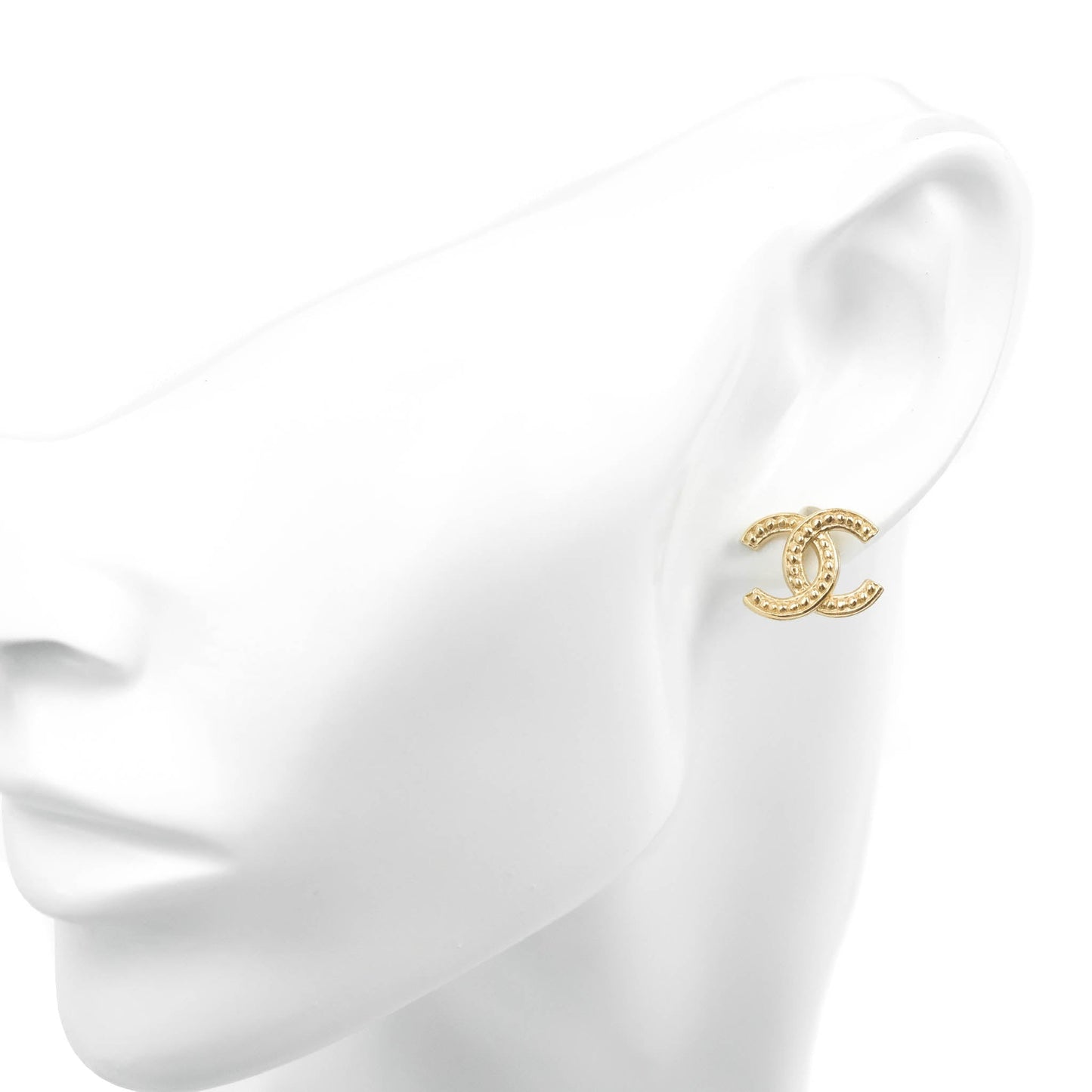 Chanel CC Earrings Gold Tone 21P