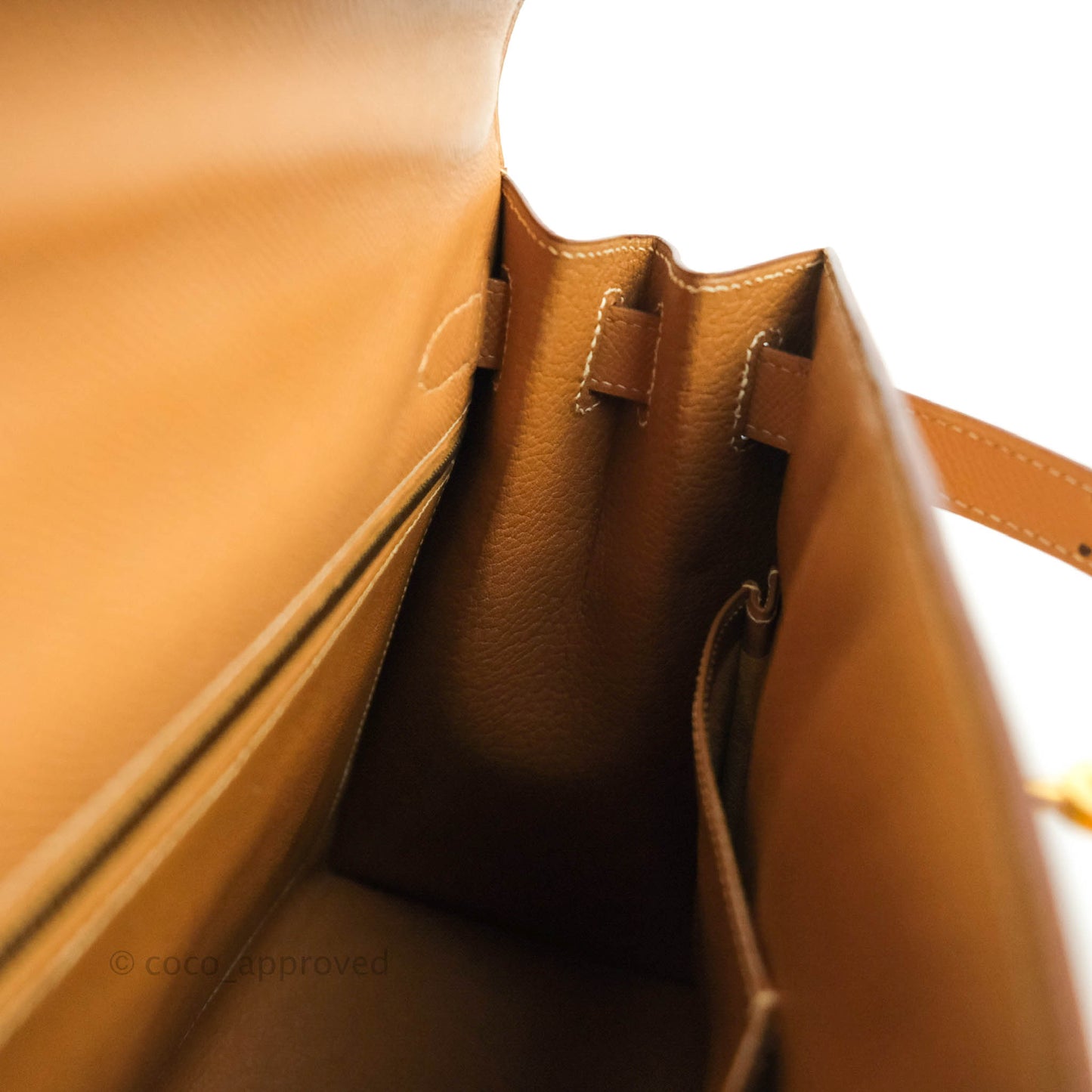 Hermès Vintage Kelly 28 Gold Natural Courchevel Sellier Gold Hardware