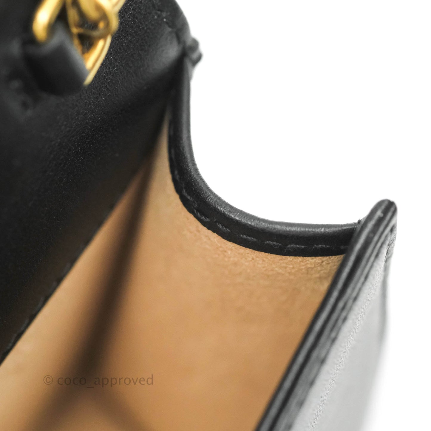 Gucci Matelasse GG Marmont Mini Bag Black Calfskin Gold Hardware