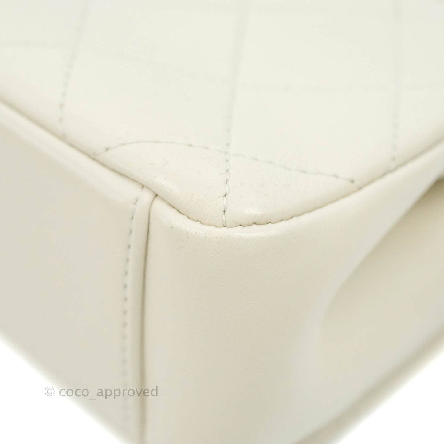 Chanel Flat Quilted Flap Bag Lambskin & Gold-Tone Ivory