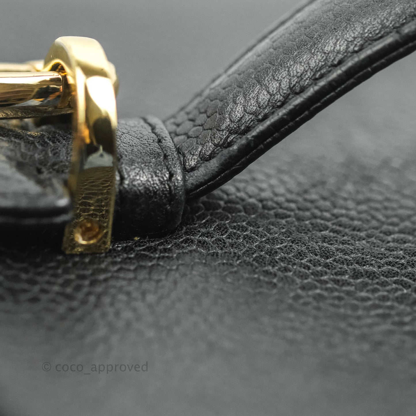 Chanel Vintage Vanity Case Black Caviar Gold Hardware