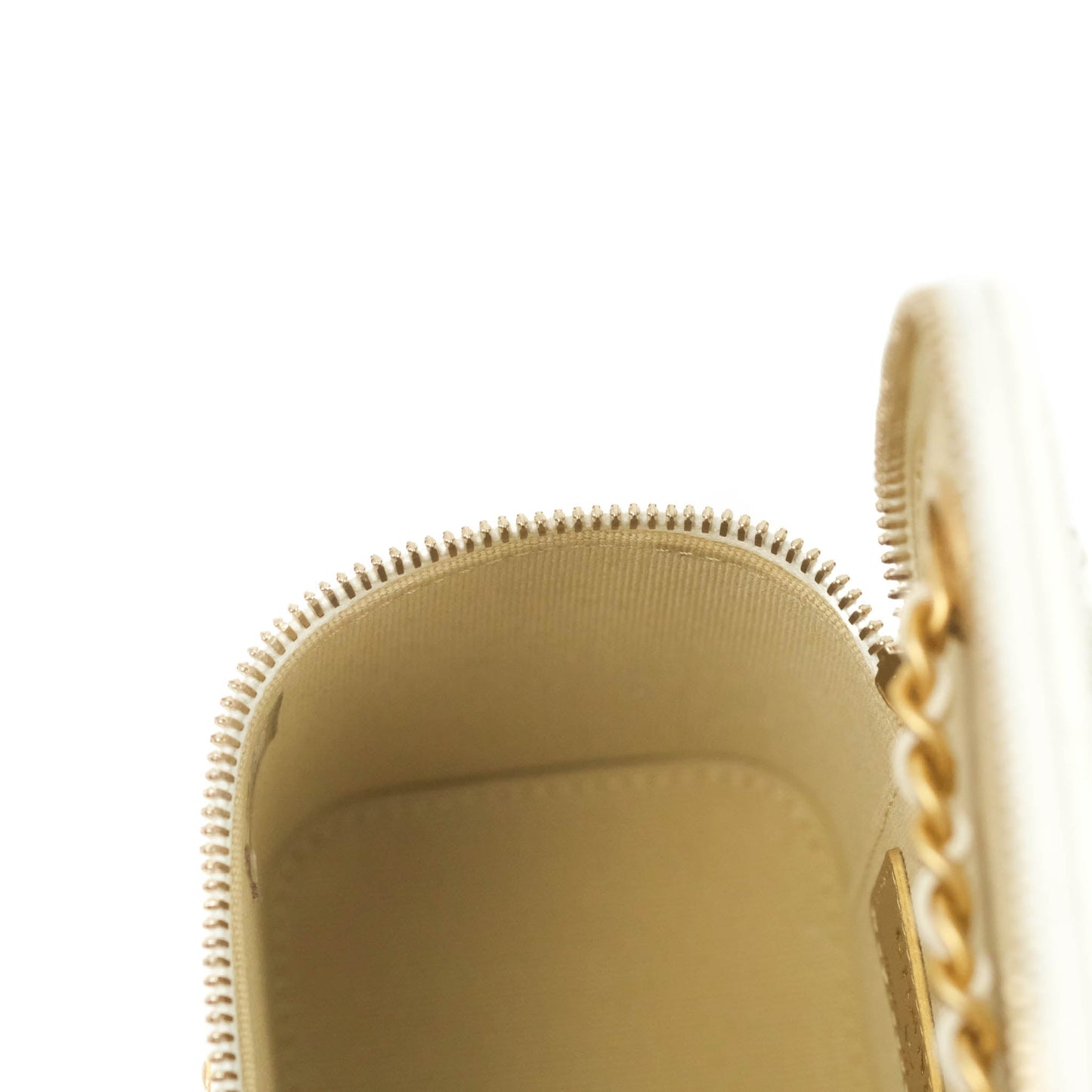Chanel Mini Pearl Crush Vanity With Chain White Lambskin Aged Gold Hardware
