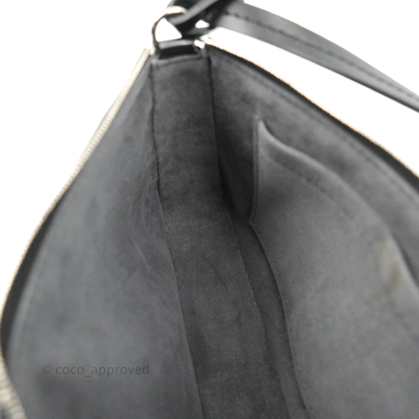 Louis Vuitton Epi Pochette Accessories NM Black