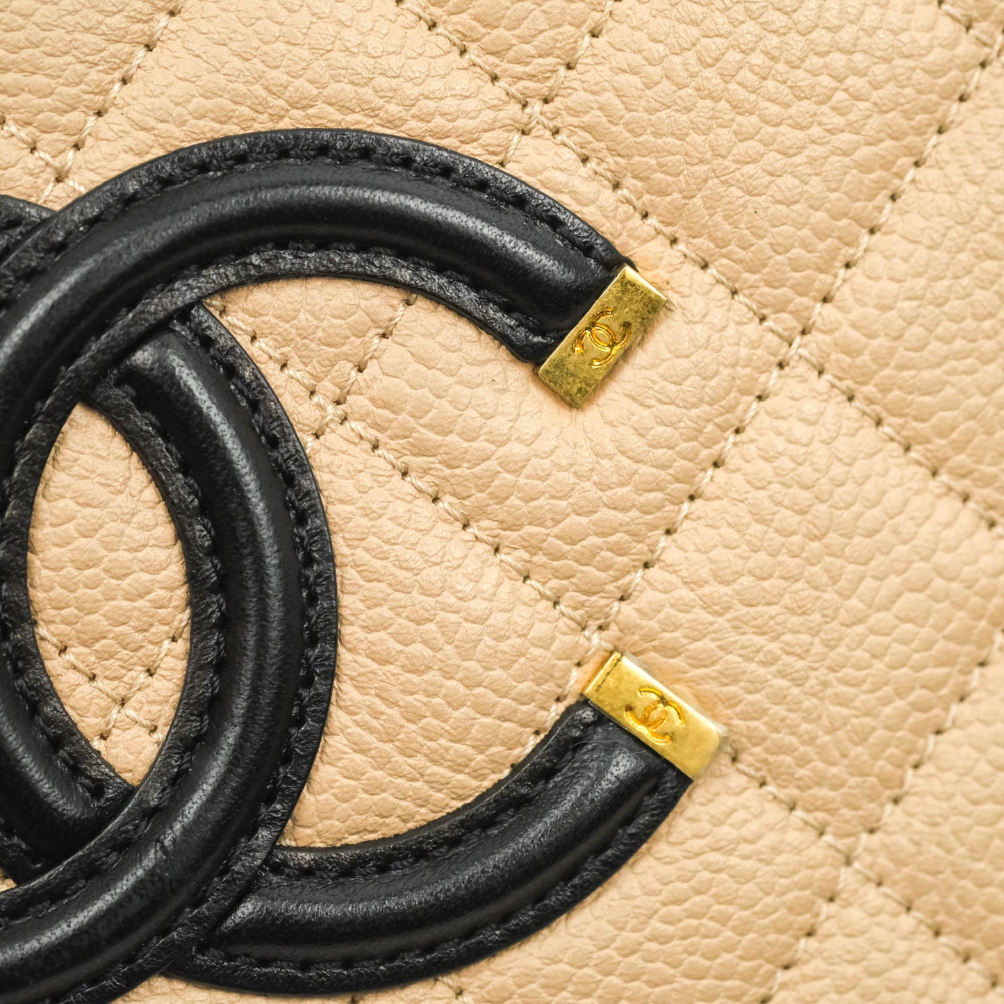 Chanel Quilted Medium CC Filigree Vanity Case Beige Caviar Gold Hardware
