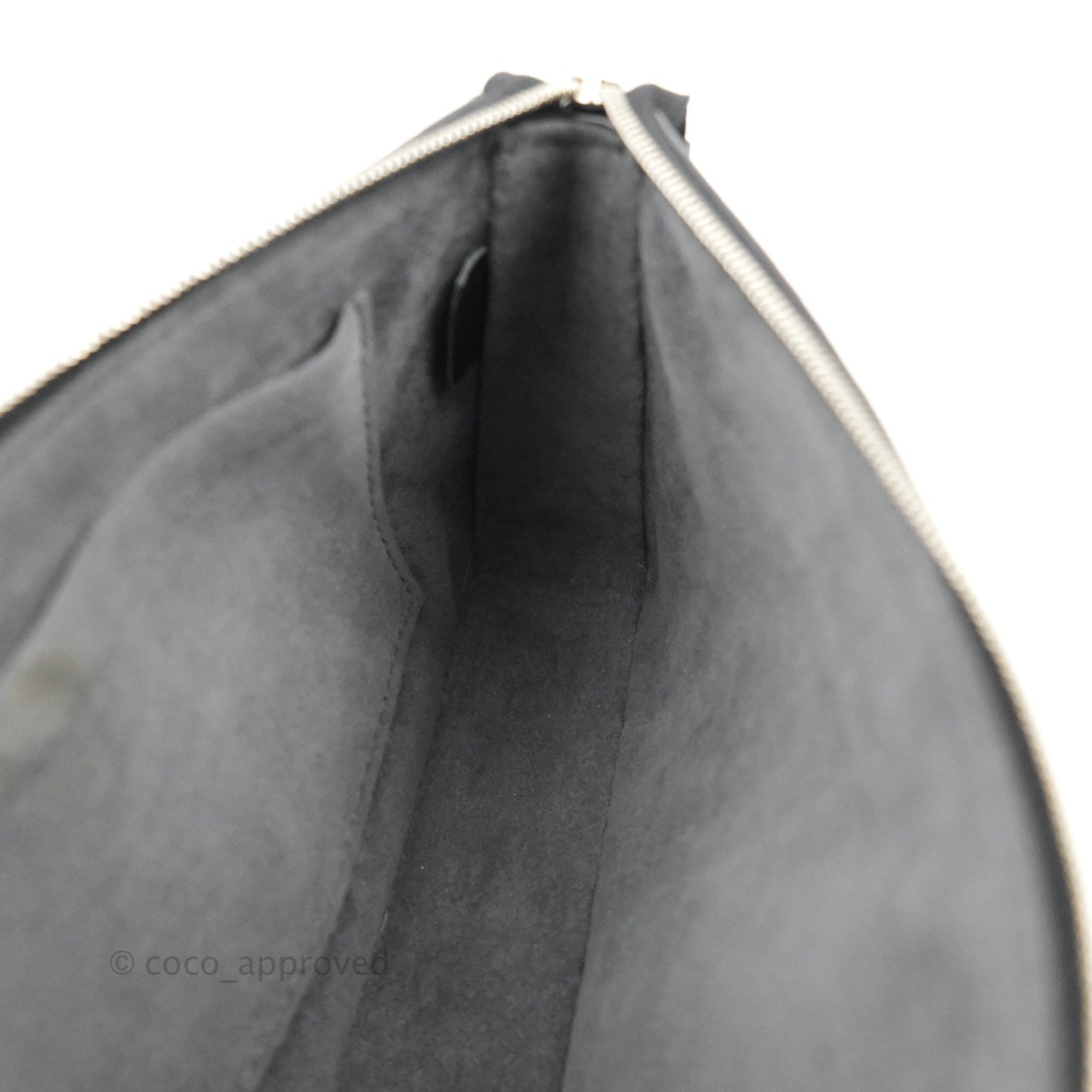Louis Vuitton Epi Pochette Accessories NM Black