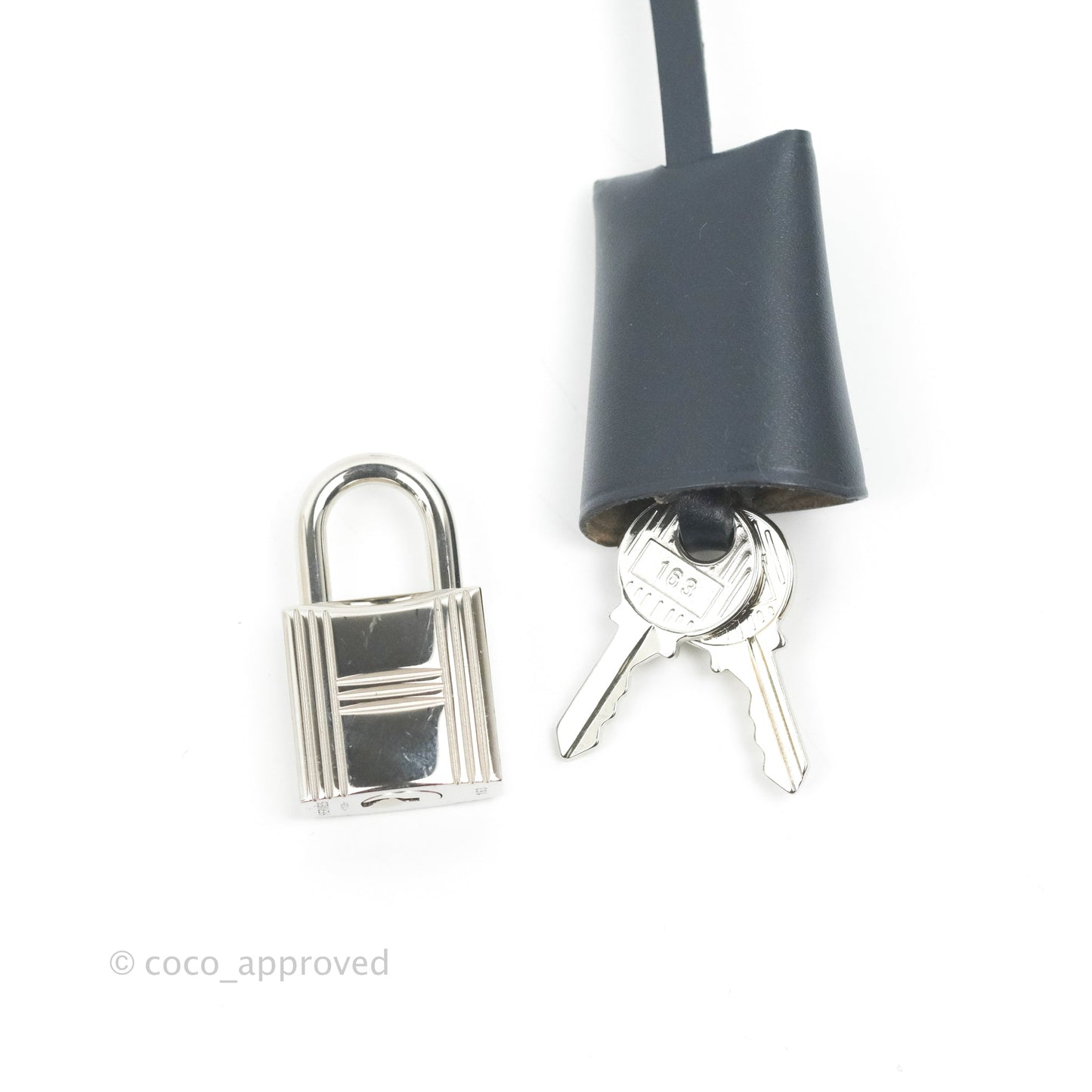 Hermès Herbag Zip 39 Navy Canvas Palladium Hardware