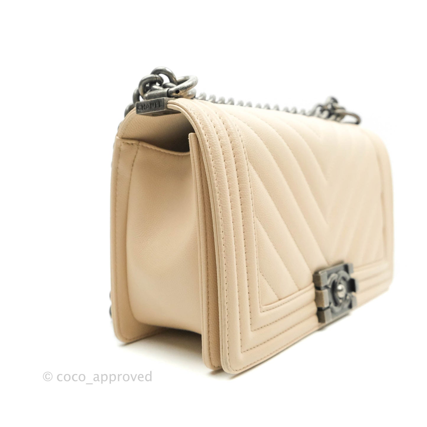 Chanel Chevron Medium Boy Light Pink Beige Caviar Ruthenium Hardware