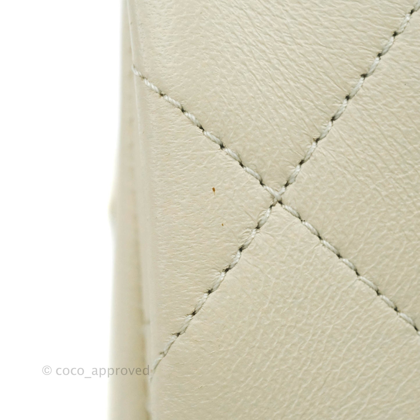 Chanel Flat Quilted Flap Bag Lambskin & Gold-Tone Ivory
