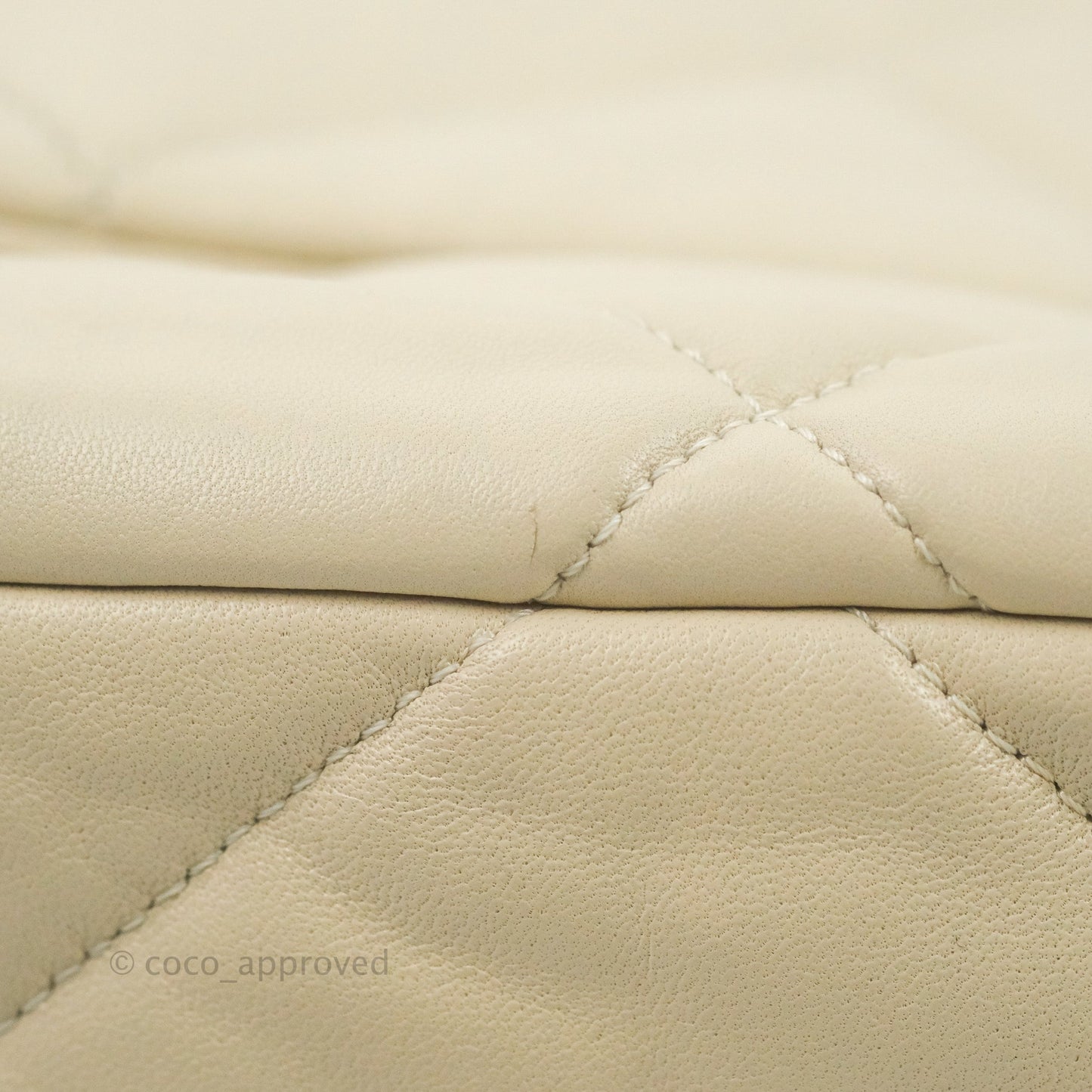 Chanel 19 Medium Ivory Mixed Hardware