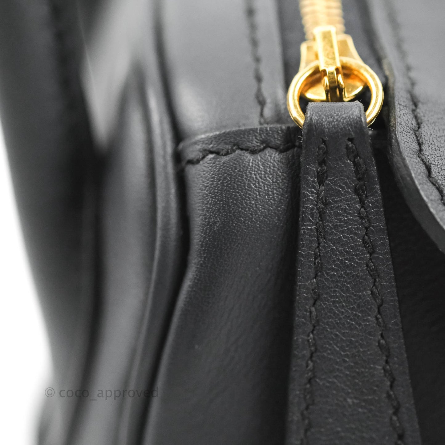 Hermès Lindy 26 Navy Swift Gold Hardware Special Edition