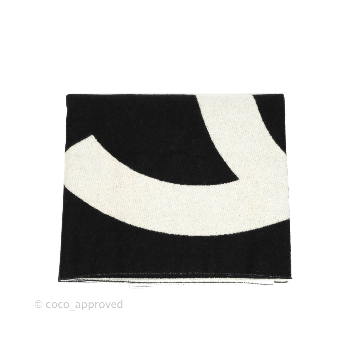 Chanel CC Black/White Cashmere Stole 21K