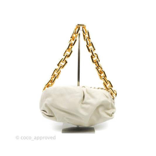 Bottega Veneta Chain Pouch in Plaster Calfskin