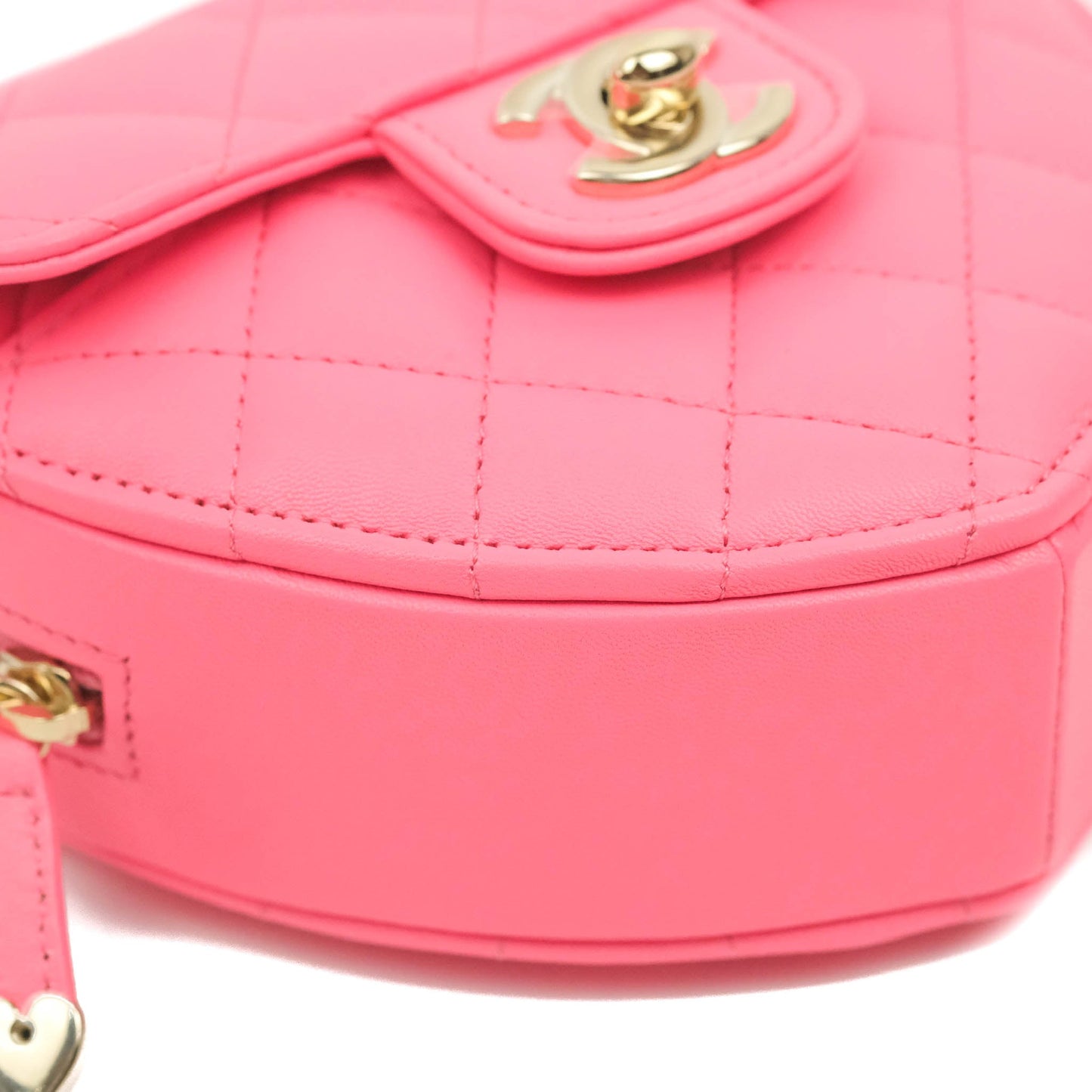 Chanel Small Heart Bag Pink Lambskin Gold Hardware 22S