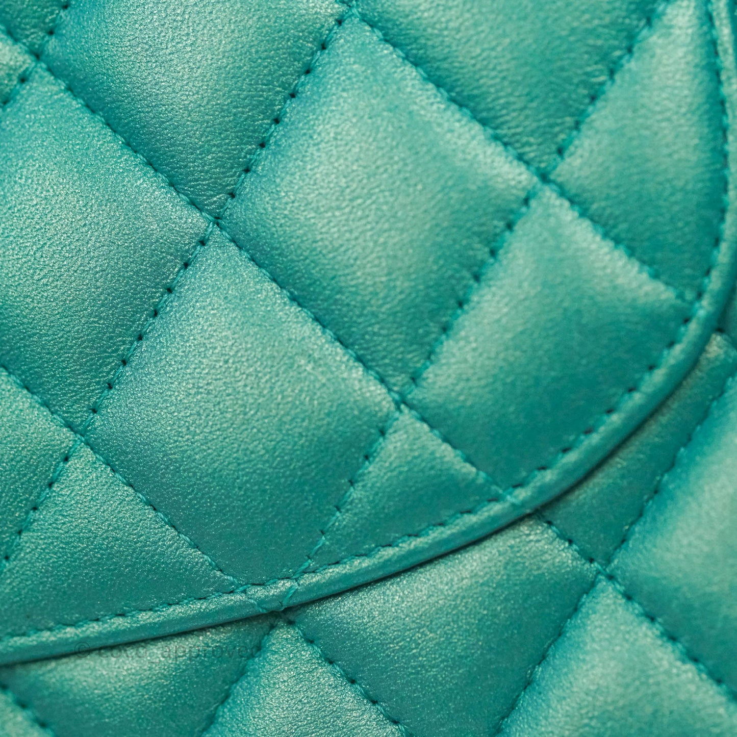 Chanel Classic M/L Medium Double Flap Iridescent Turquoise Calfskin Gold Hardware