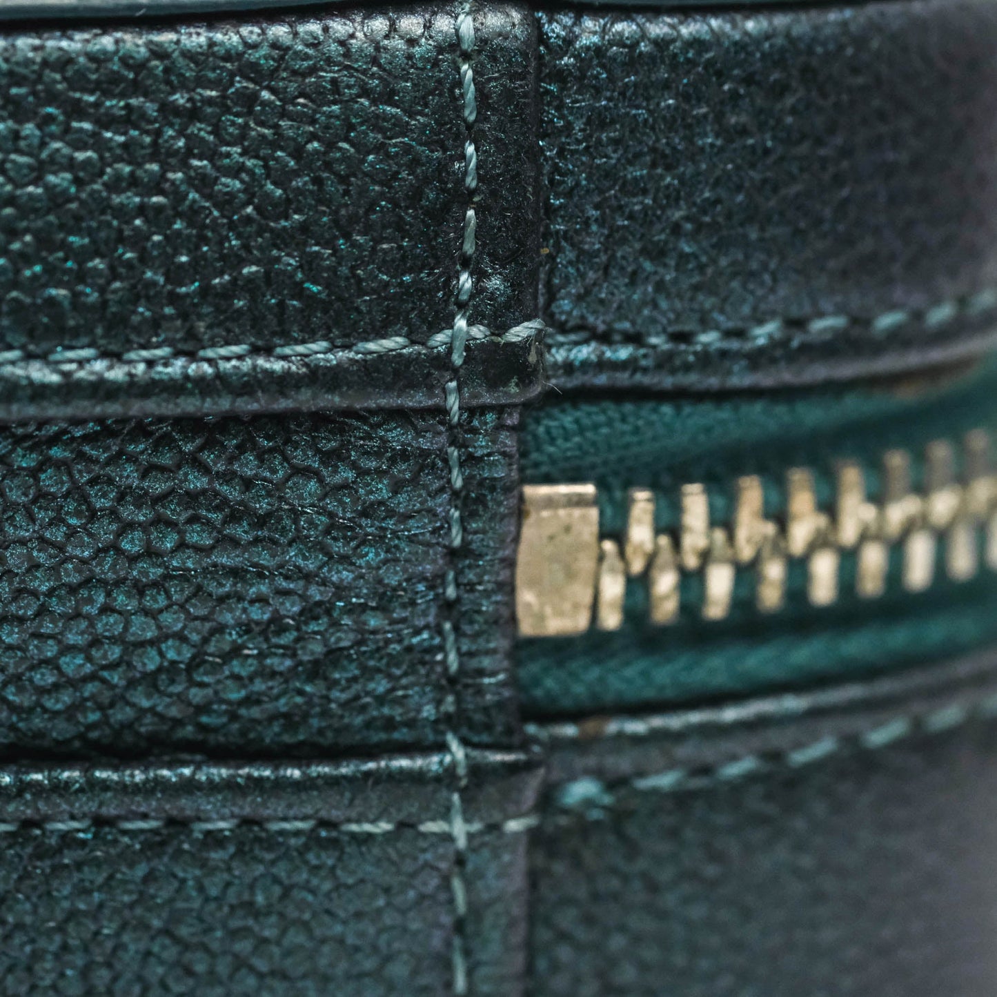 Chanel Quilted Medium CC Filigree Vanity Case Iridescent Dark Turquoise Caviar Rainbow Hardware