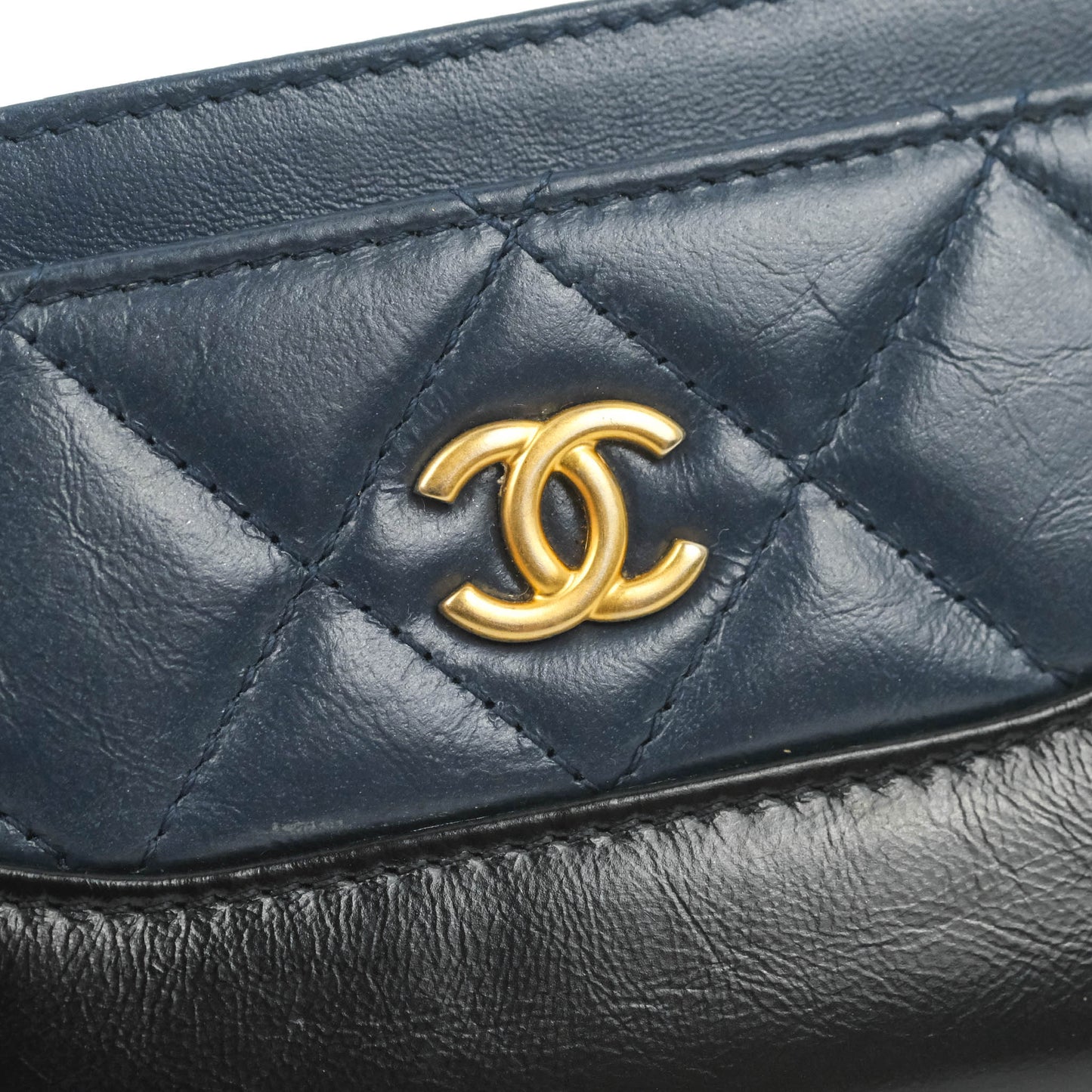Chanel Gabrielle Flat Card Holder Navy Black Calfskin Gold Hardware