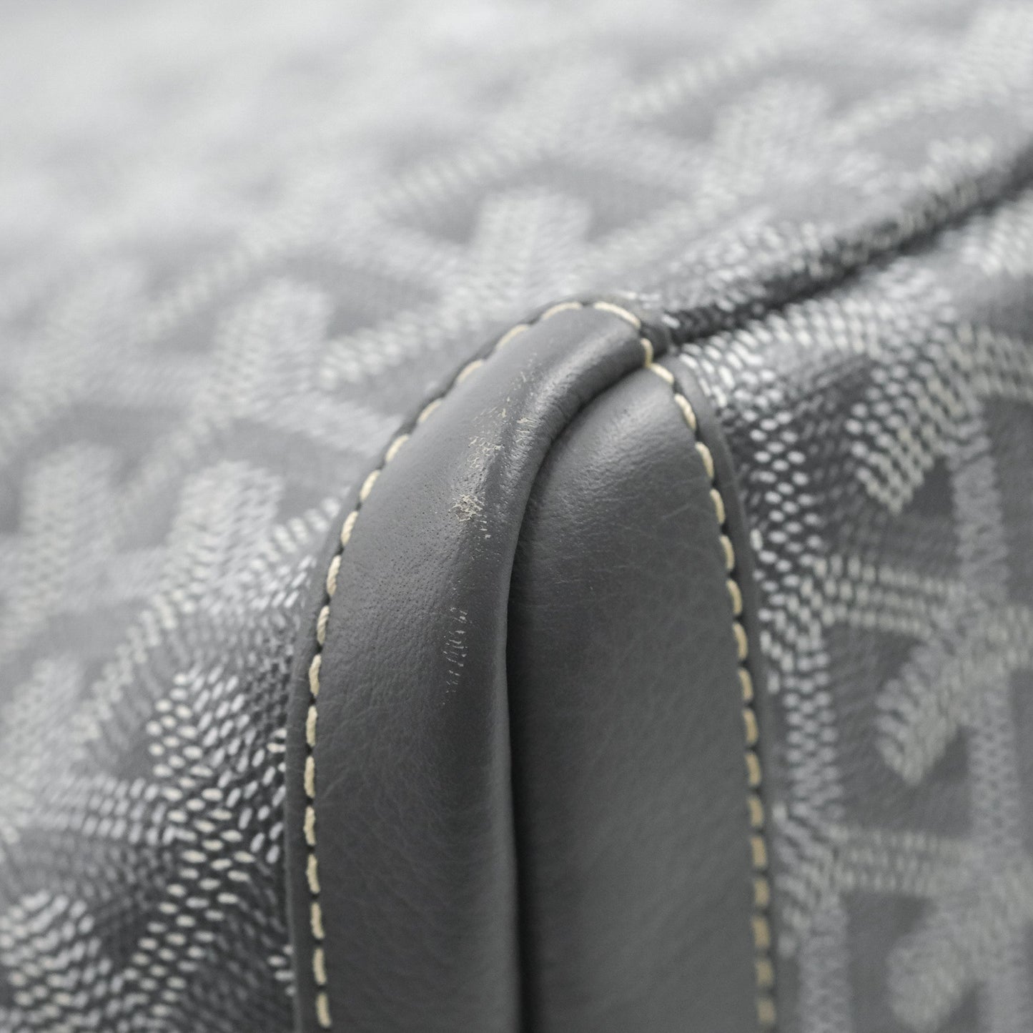 Goyard Artois Grey Goyardine Canvas PM⁣⁣⁣⁣⁣⁣⁣⁣⁣⁣⁣⁣⁣⁣⁣⁣⁣⁣⁣⁣