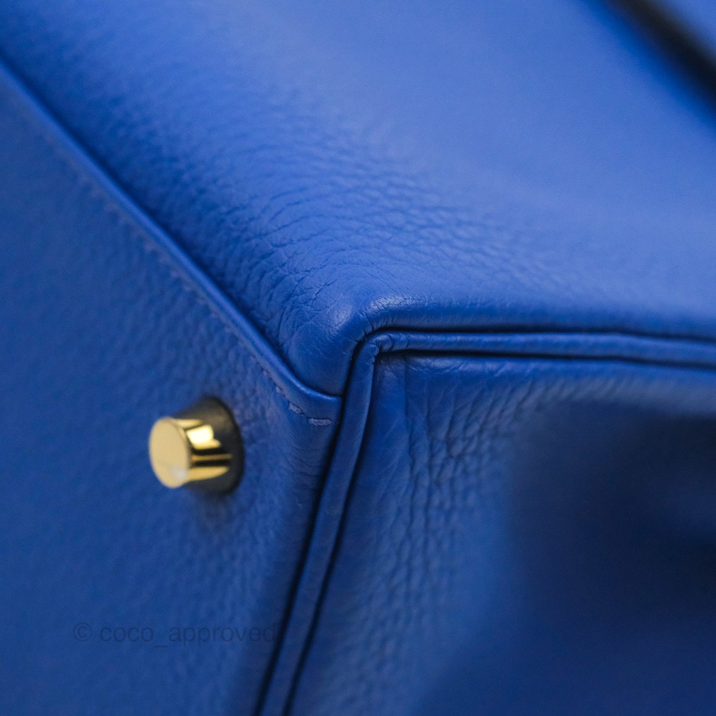 Hermès Kelly Retourne 28 Bleu Royal Togo Gold Hardware