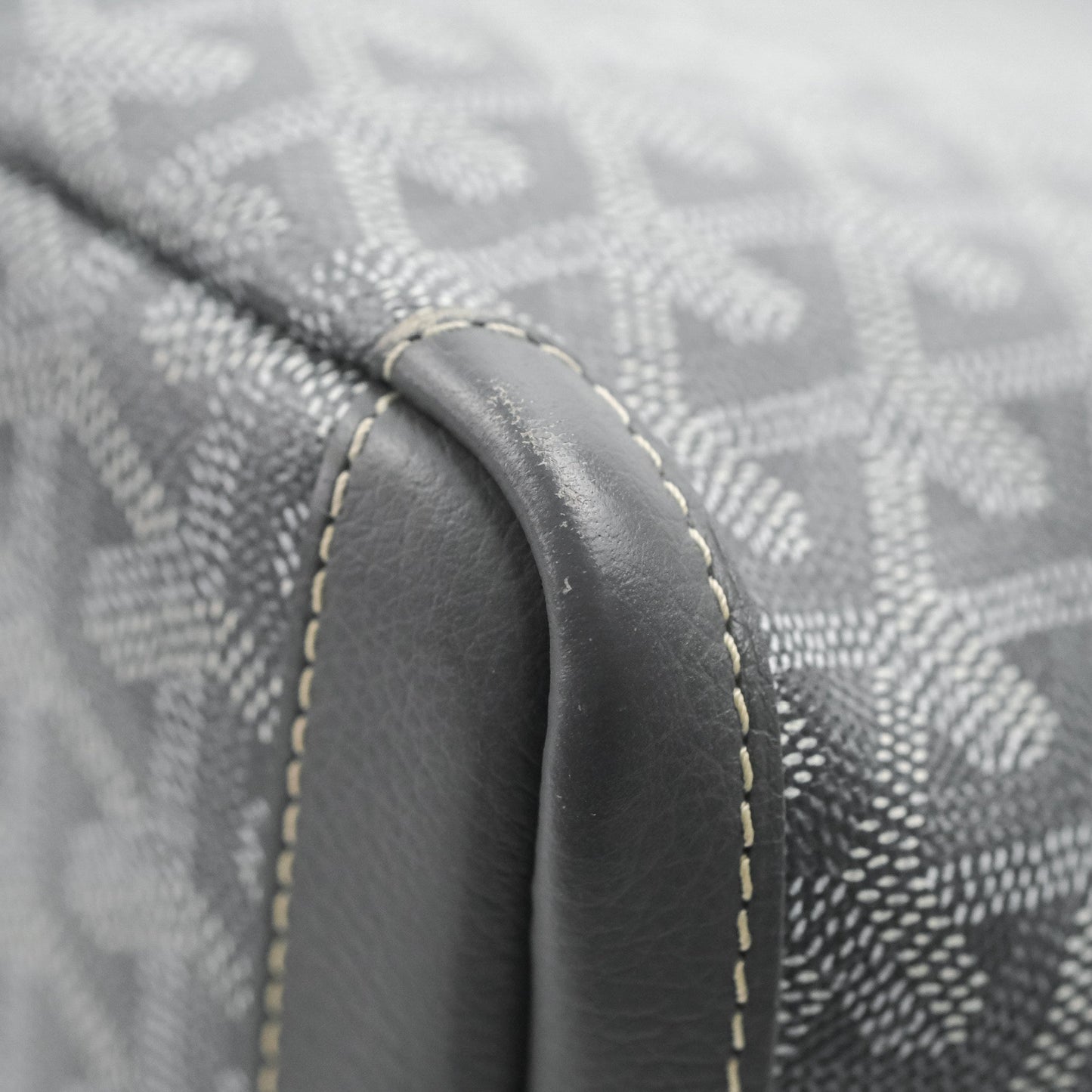 Goyard Artois Grey Goyardine Canvas PM⁣⁣⁣⁣⁣⁣⁣⁣⁣⁣⁣⁣⁣⁣⁣⁣⁣⁣⁣⁣