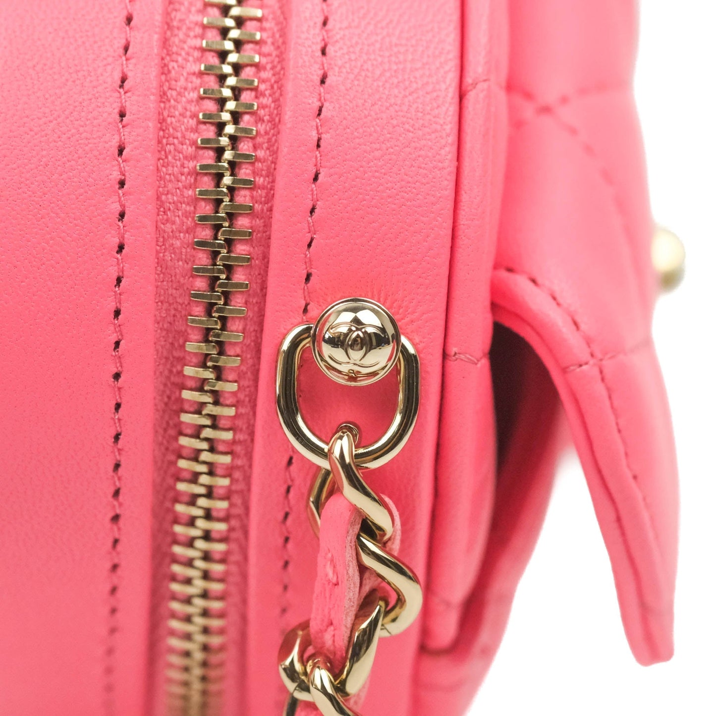 Chanel Small Heart Bag Pink Lambskin Gold Hardware 22S