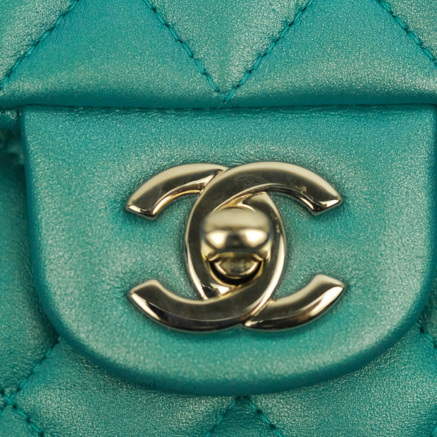 Chanel Classic M/L Medium Double Flap Iridescent Turquoise Calfskin Gold Hardware